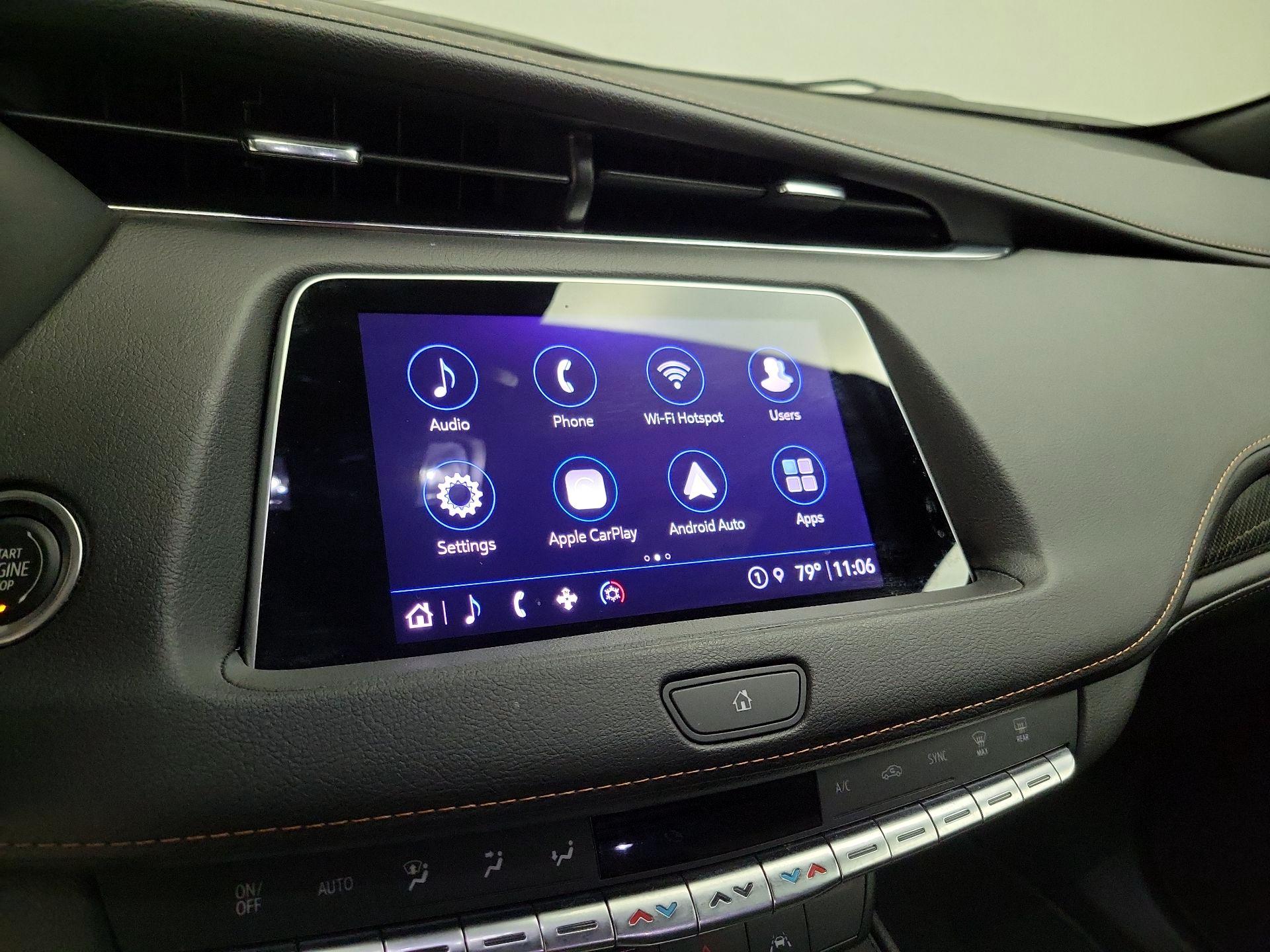 Thumbnail: 2022 Cadillac XT4 - 14
