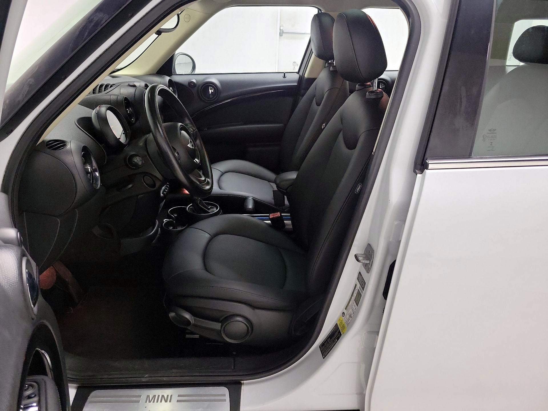 Thumbnail: 2015 MINI Cooper Countryman - 11