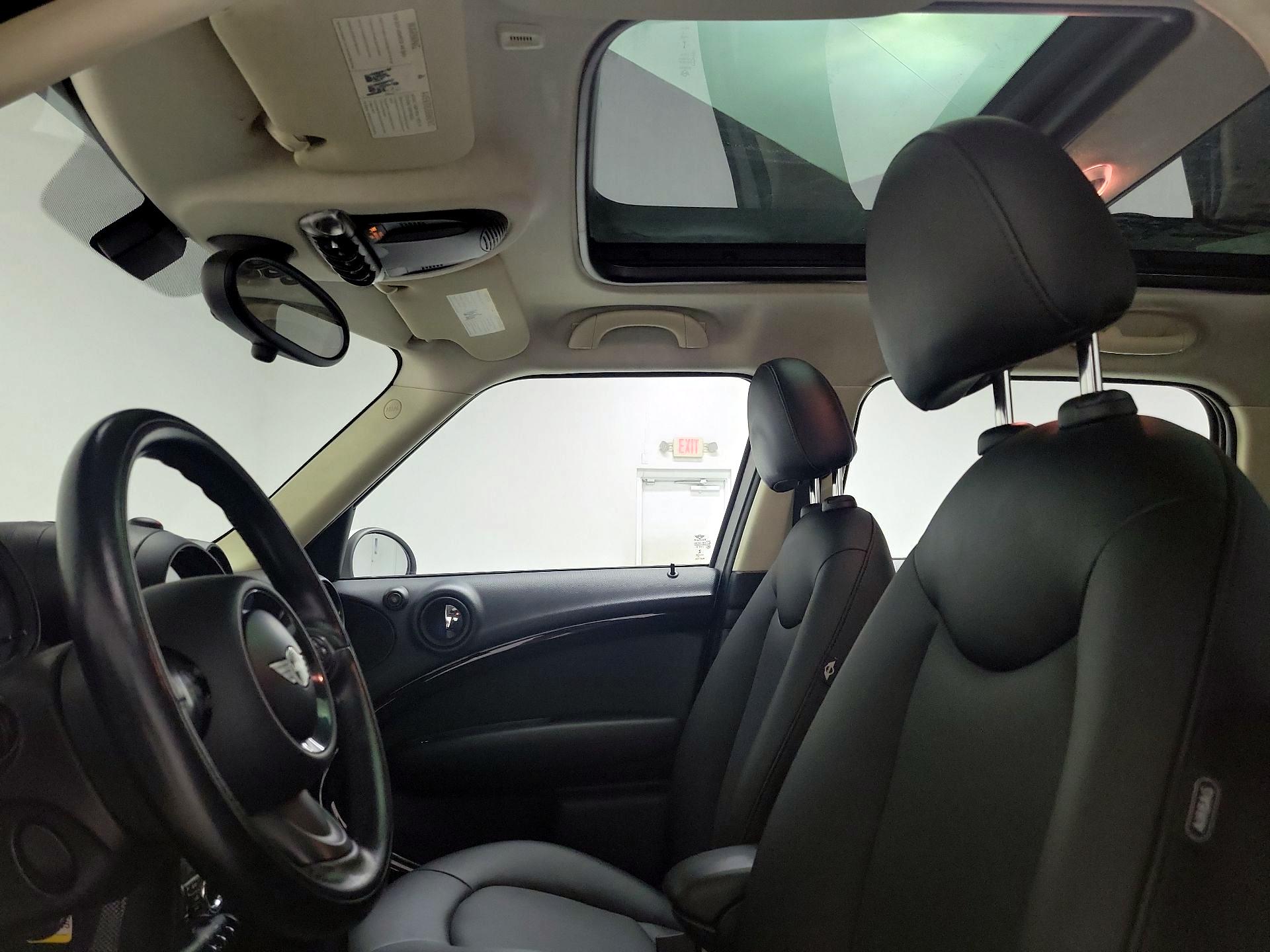 Thumbnail: 2015 MINI Cooper Countryman - 16