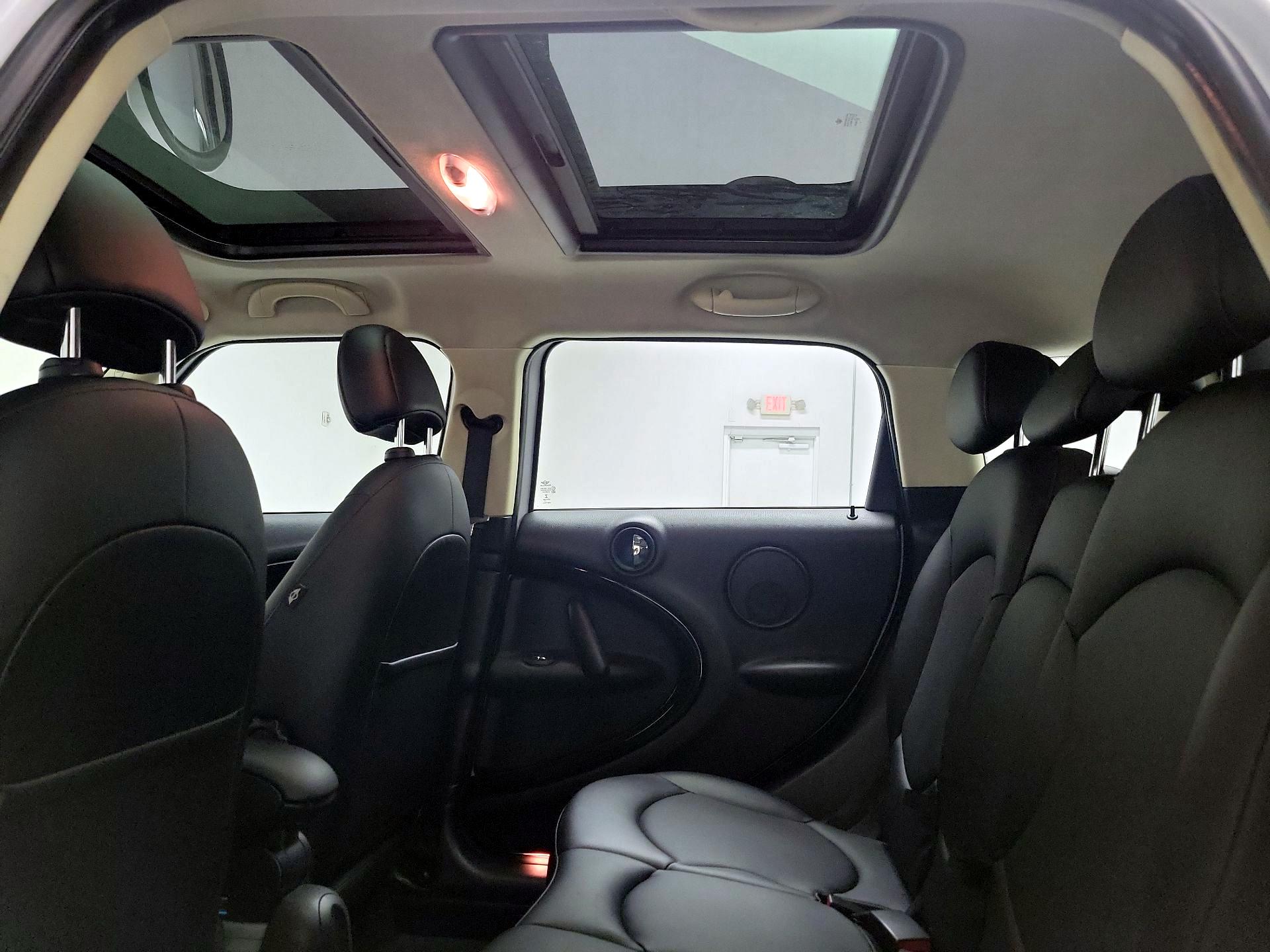 Thumbnail: 2015 MINI Cooper Countryman - 20