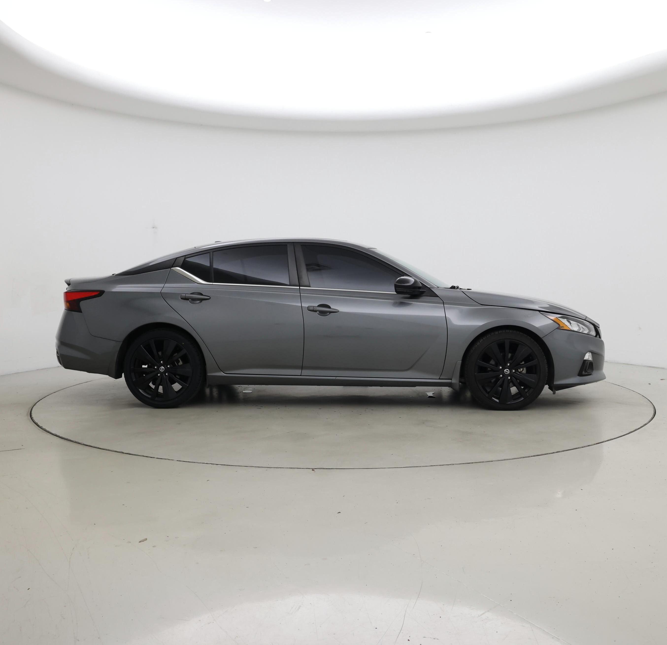 Thumbnail: 2022 Nissan Altima - 7