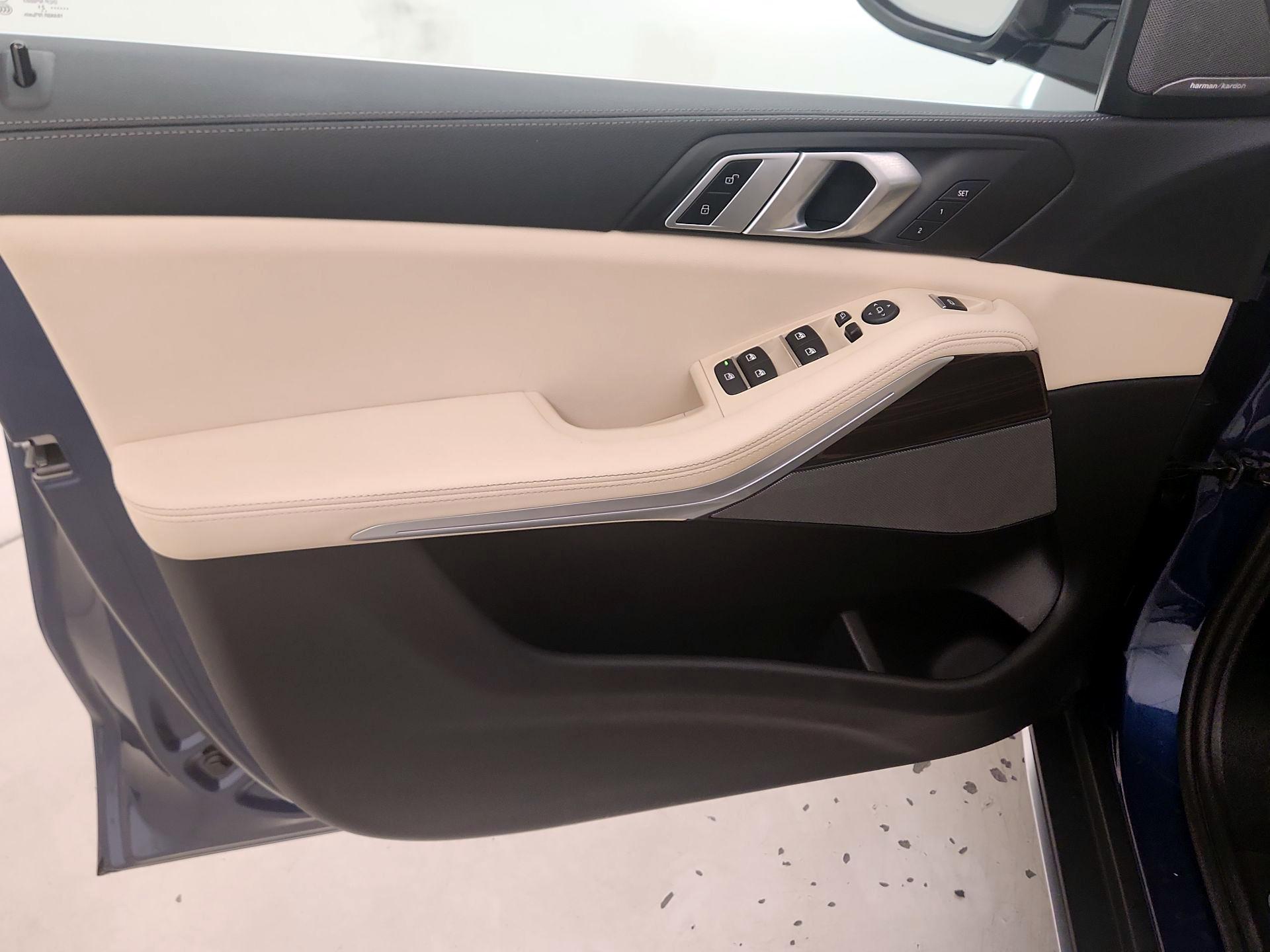 Thumbnail: 2021 BMW X5 - 12
