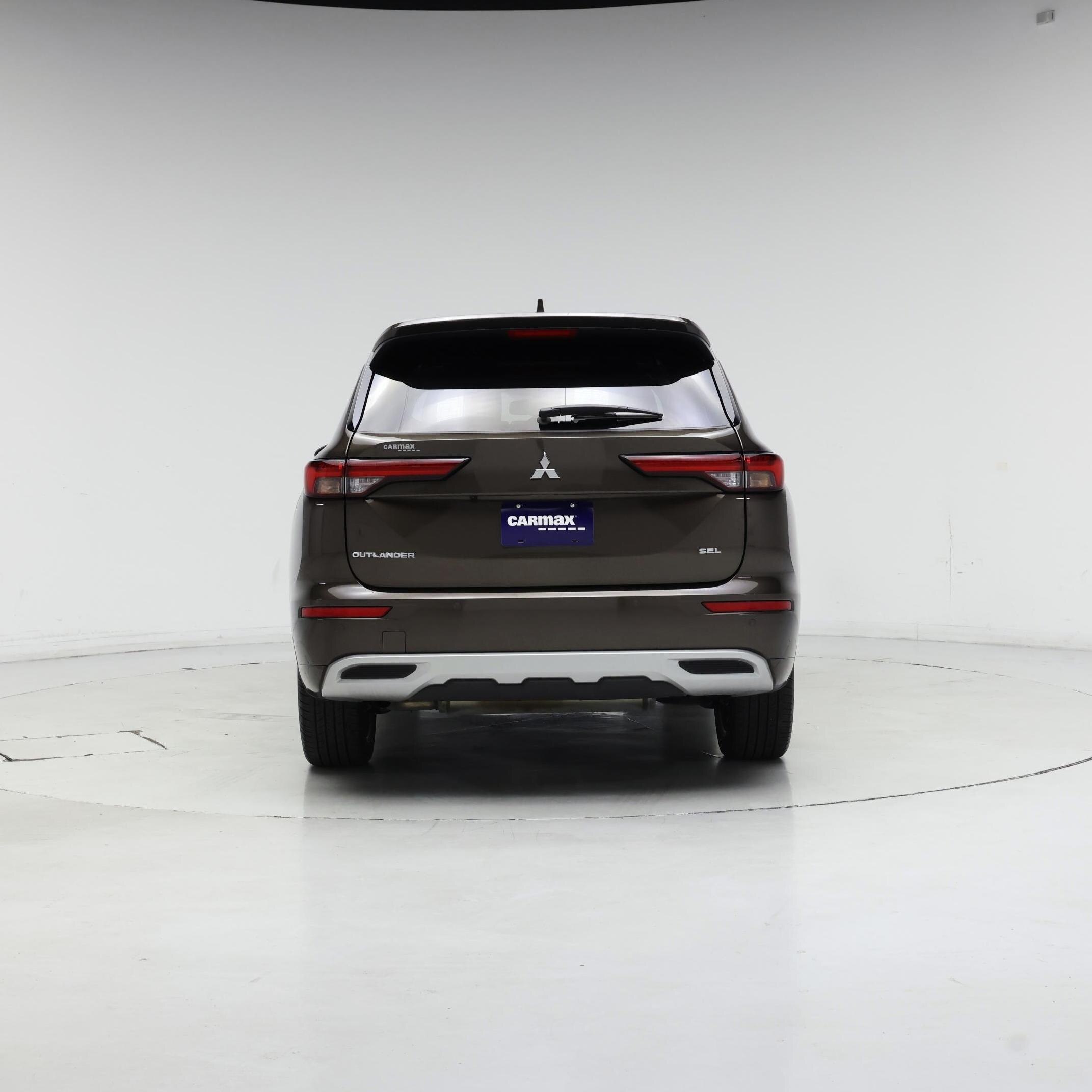 Thumbnail: 2022 Mitsubishi Outlander - 6
