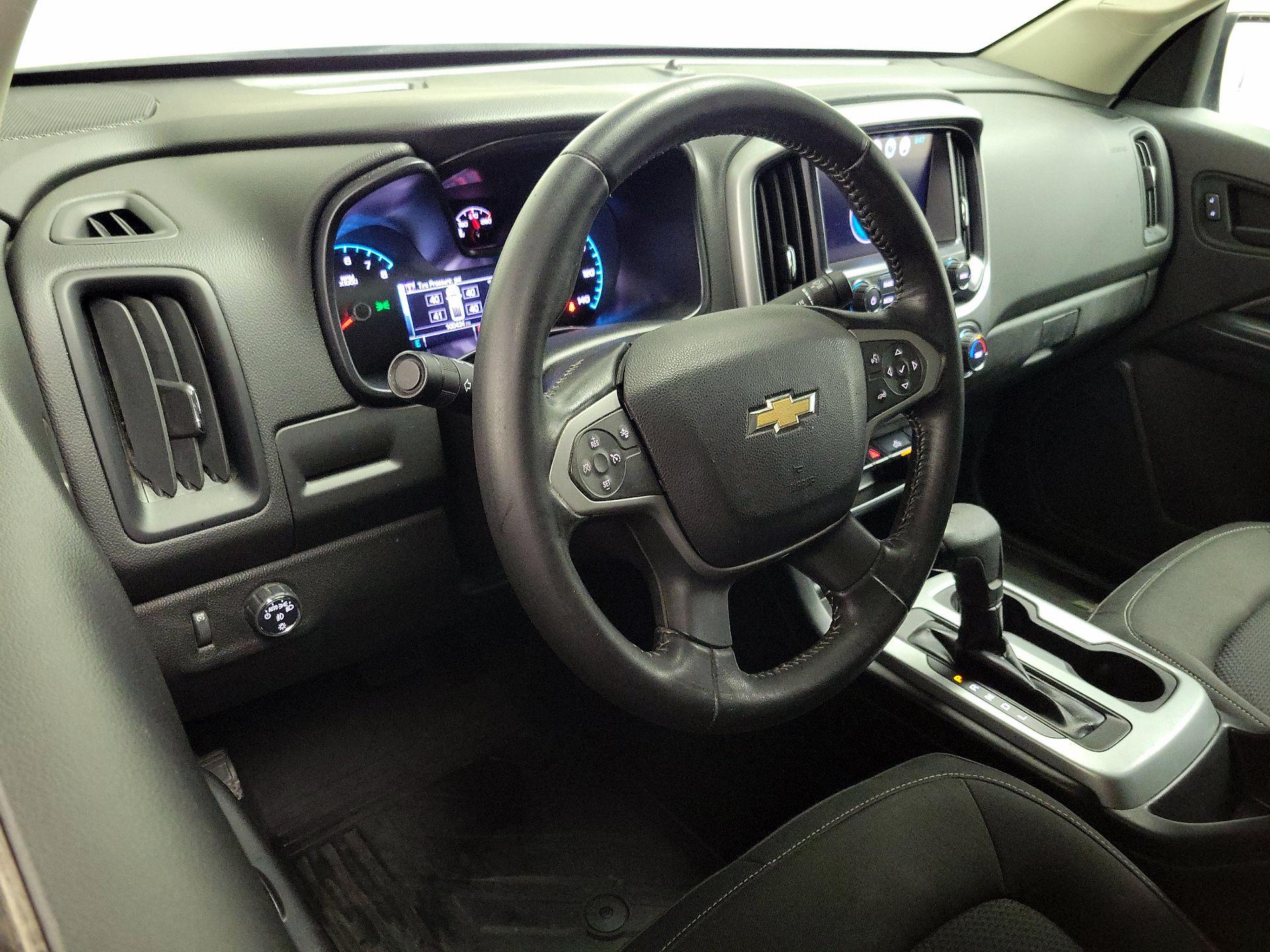 Thumbnail: 2017 Chevrolet Colorado - 9