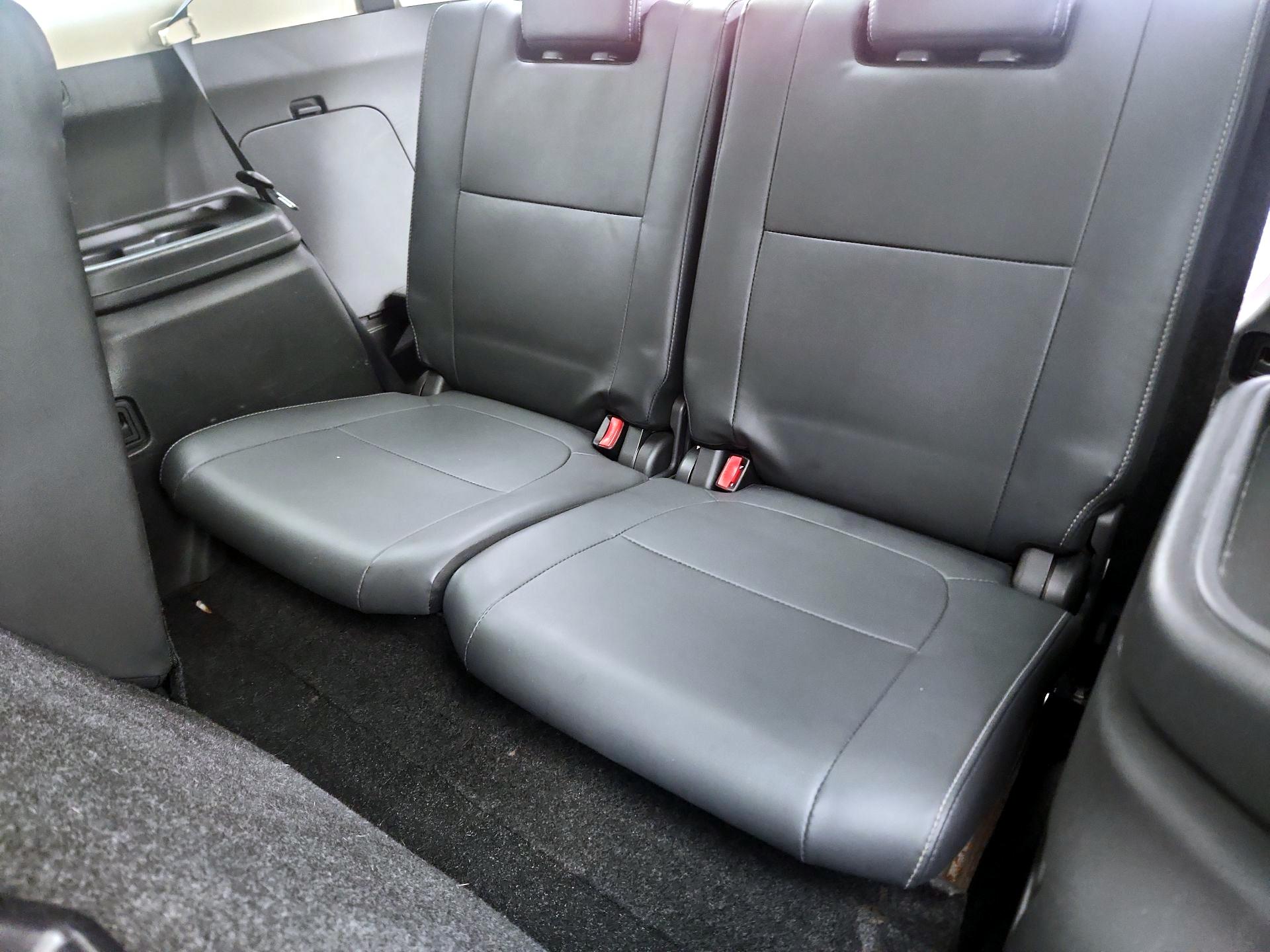 Thumbnail: 2020 Mitsubishi Outlander - 20