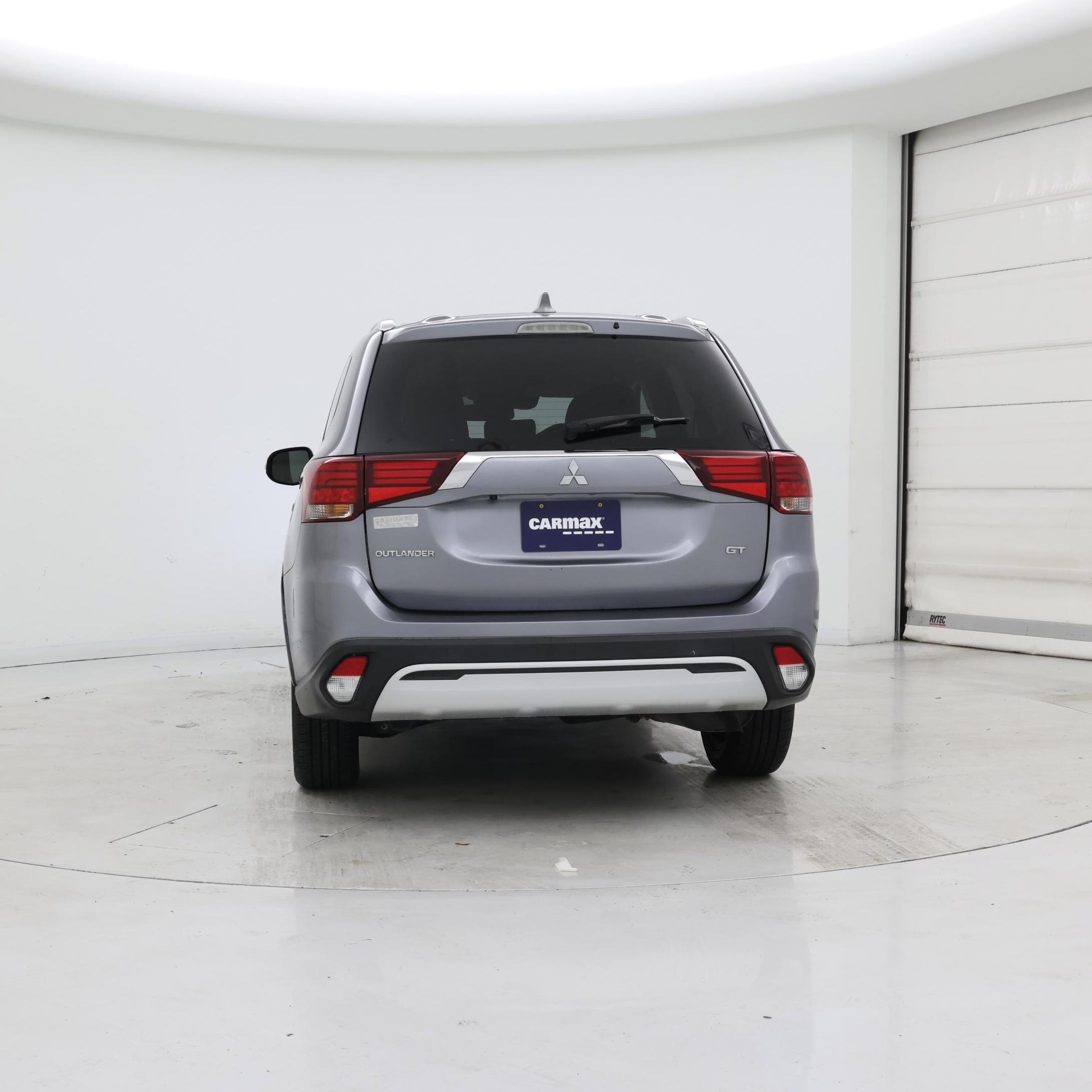 Thumbnail: 2020 Mitsubishi Outlander - 6