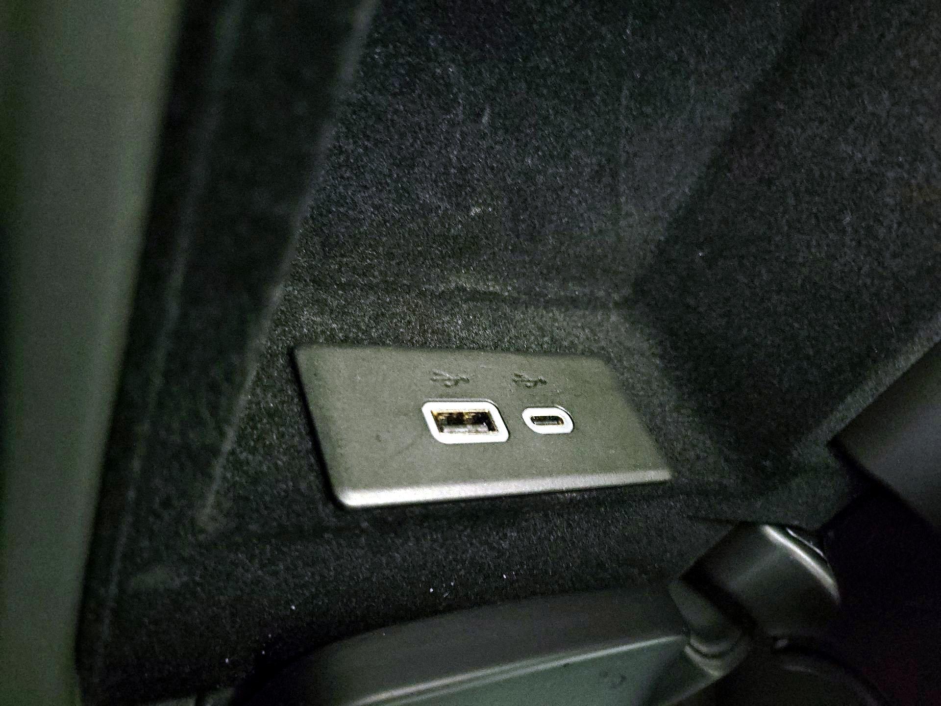 Thumbnail: 2024 Chevrolet Corvette - 19