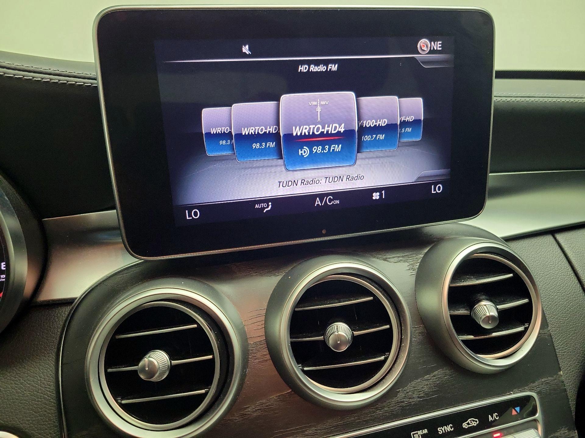 Thumbnail: 2016 Mercedes-Benz C-Class - 15