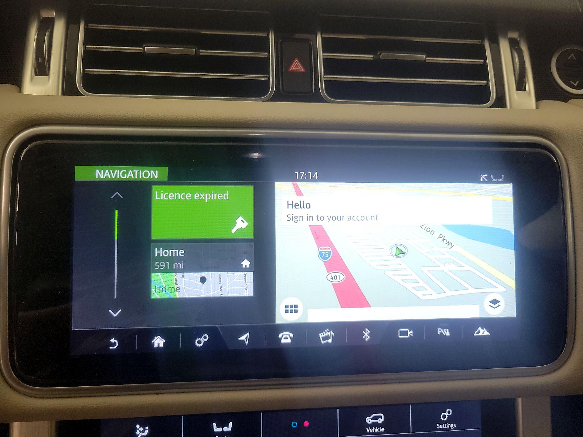 Thumbnail: 2021 Land Rover Range Rover - 14