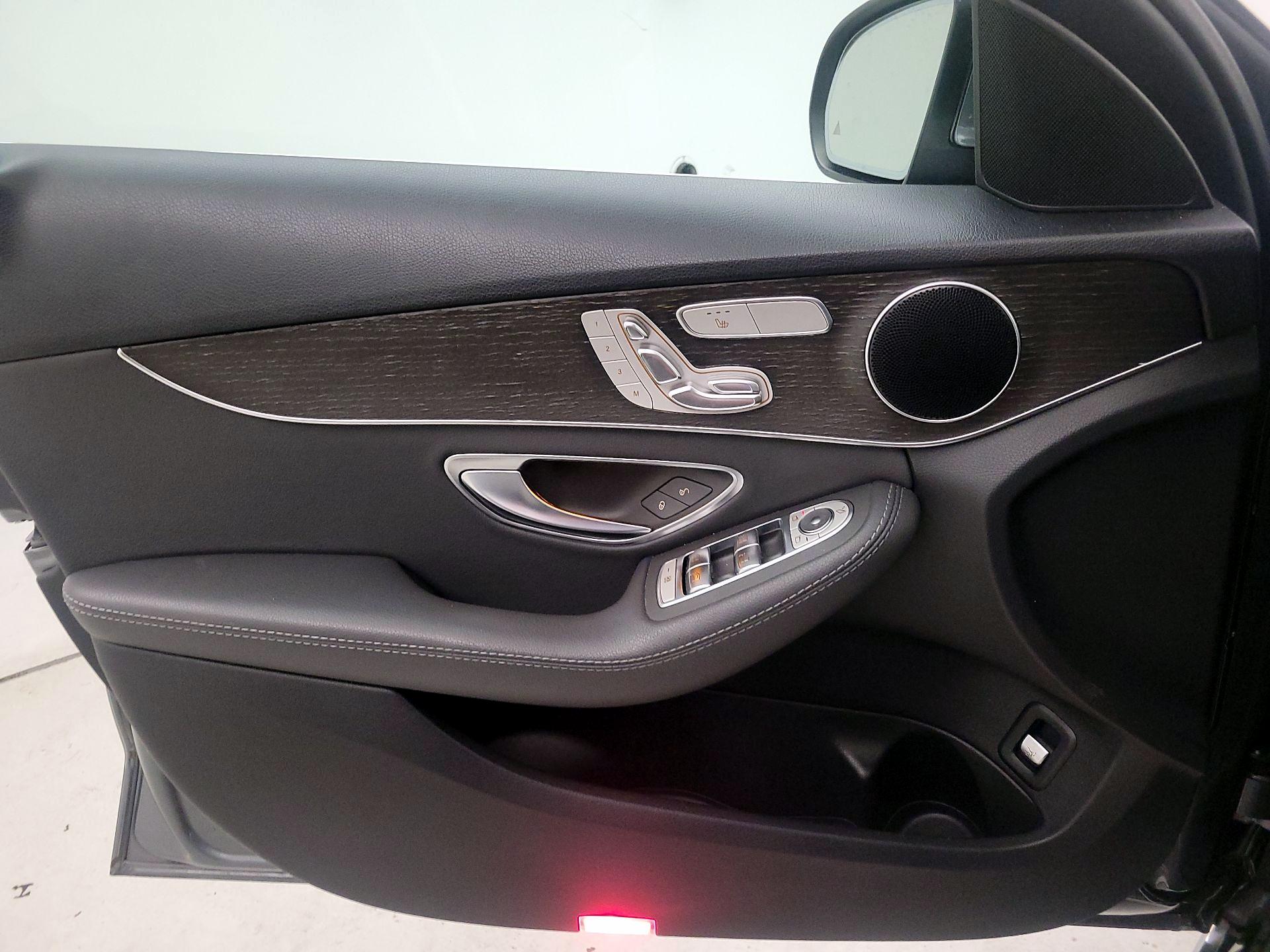 Thumbnail: 2019 Mercedes-Benz C-Class - 12