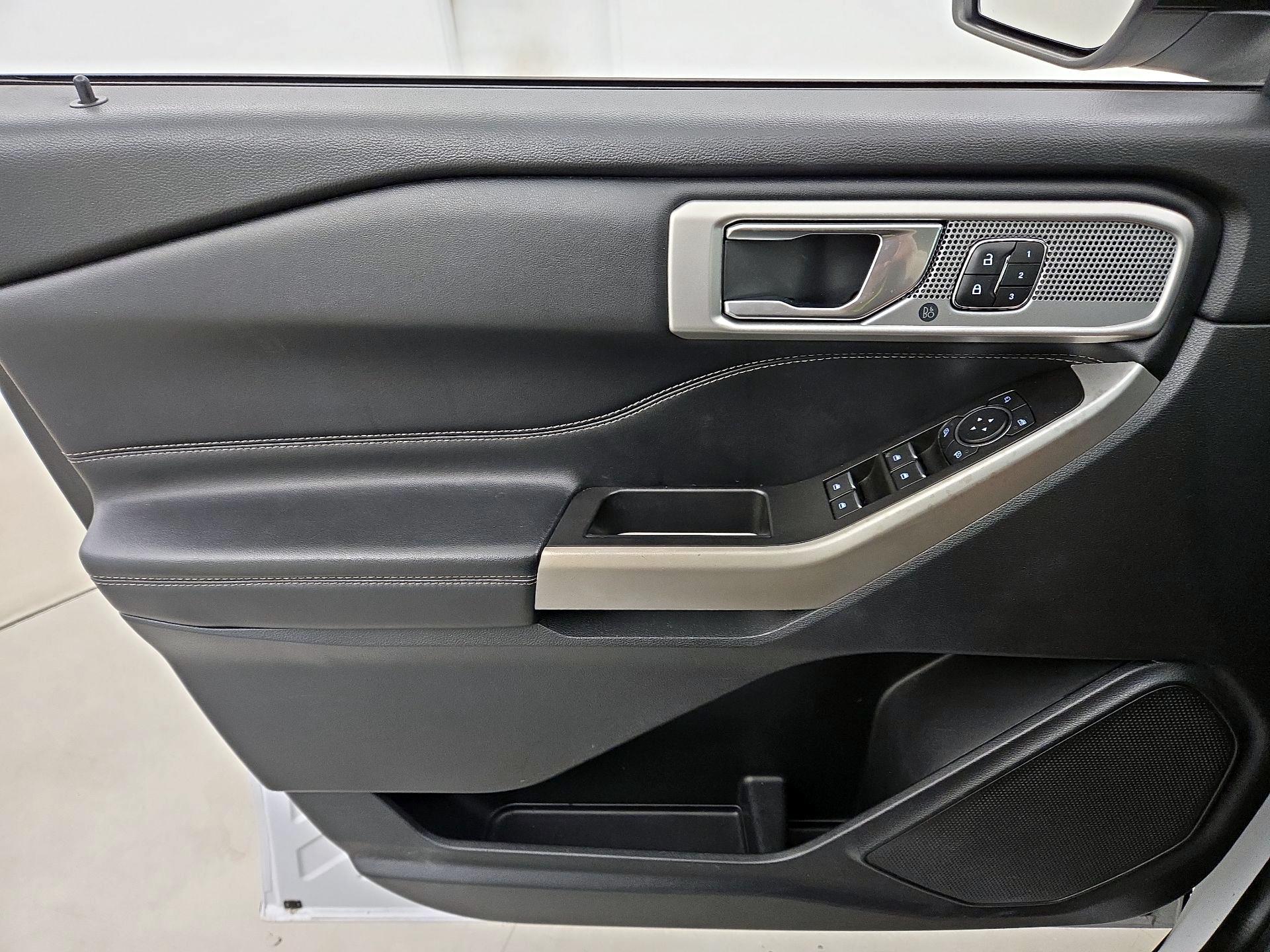 Thumbnail: 2021 Ford Explorer - 12