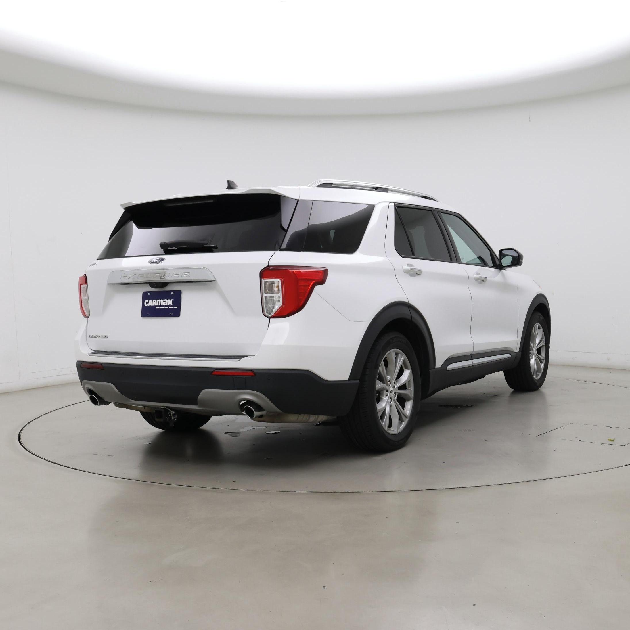Thumbnail: 2021 Ford Explorer - 8