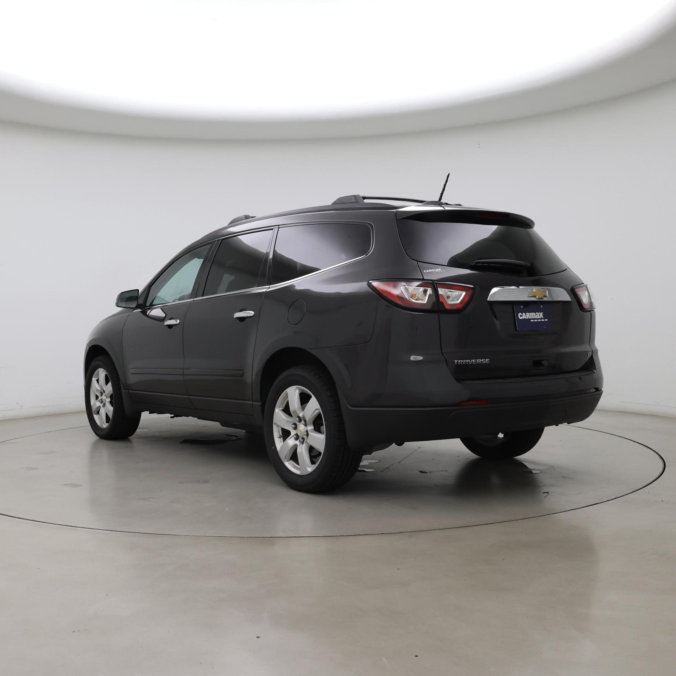 Thumbnail: 2017 Chevrolet Traverse - 2