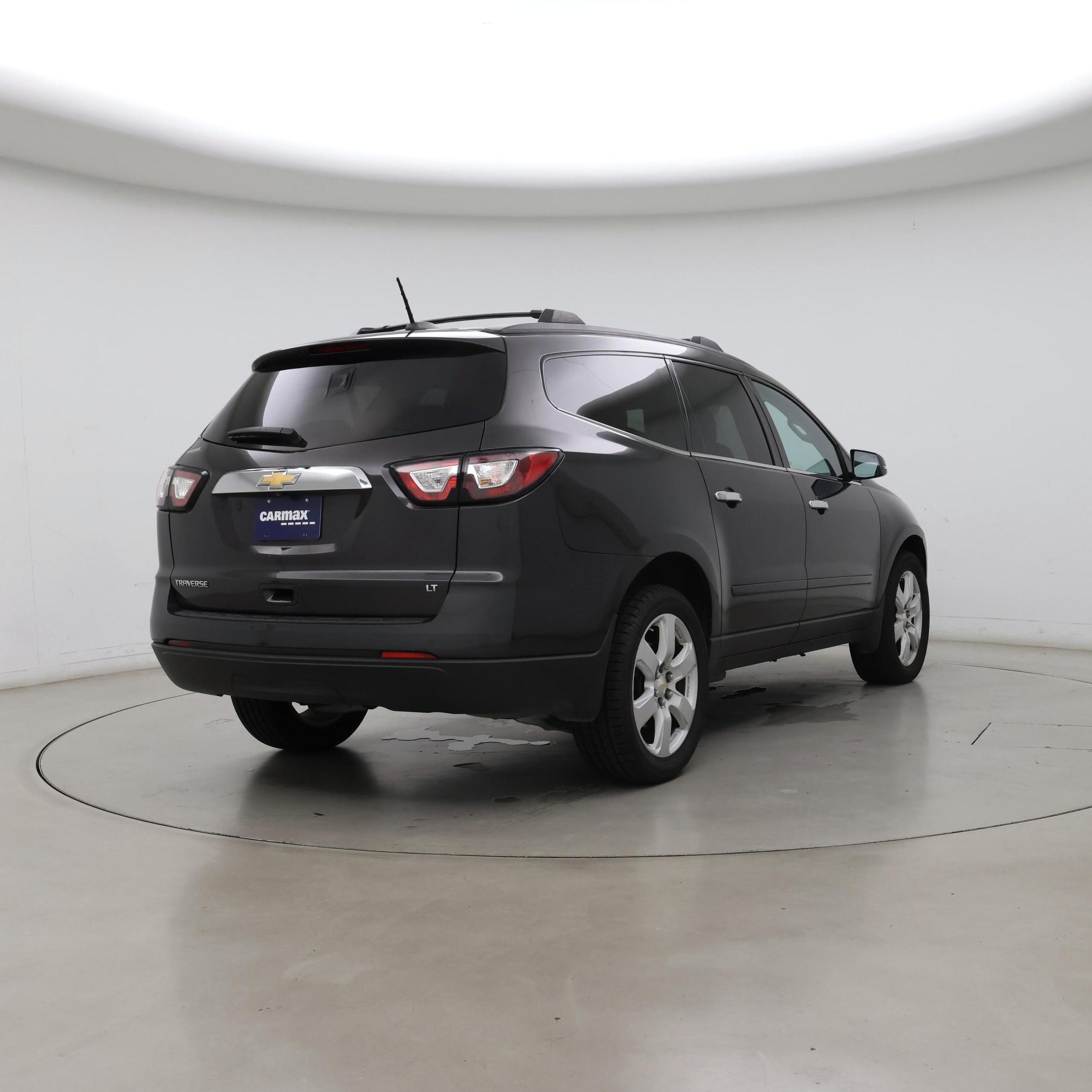 Thumbnail: 2017 Chevrolet Traverse - 8
