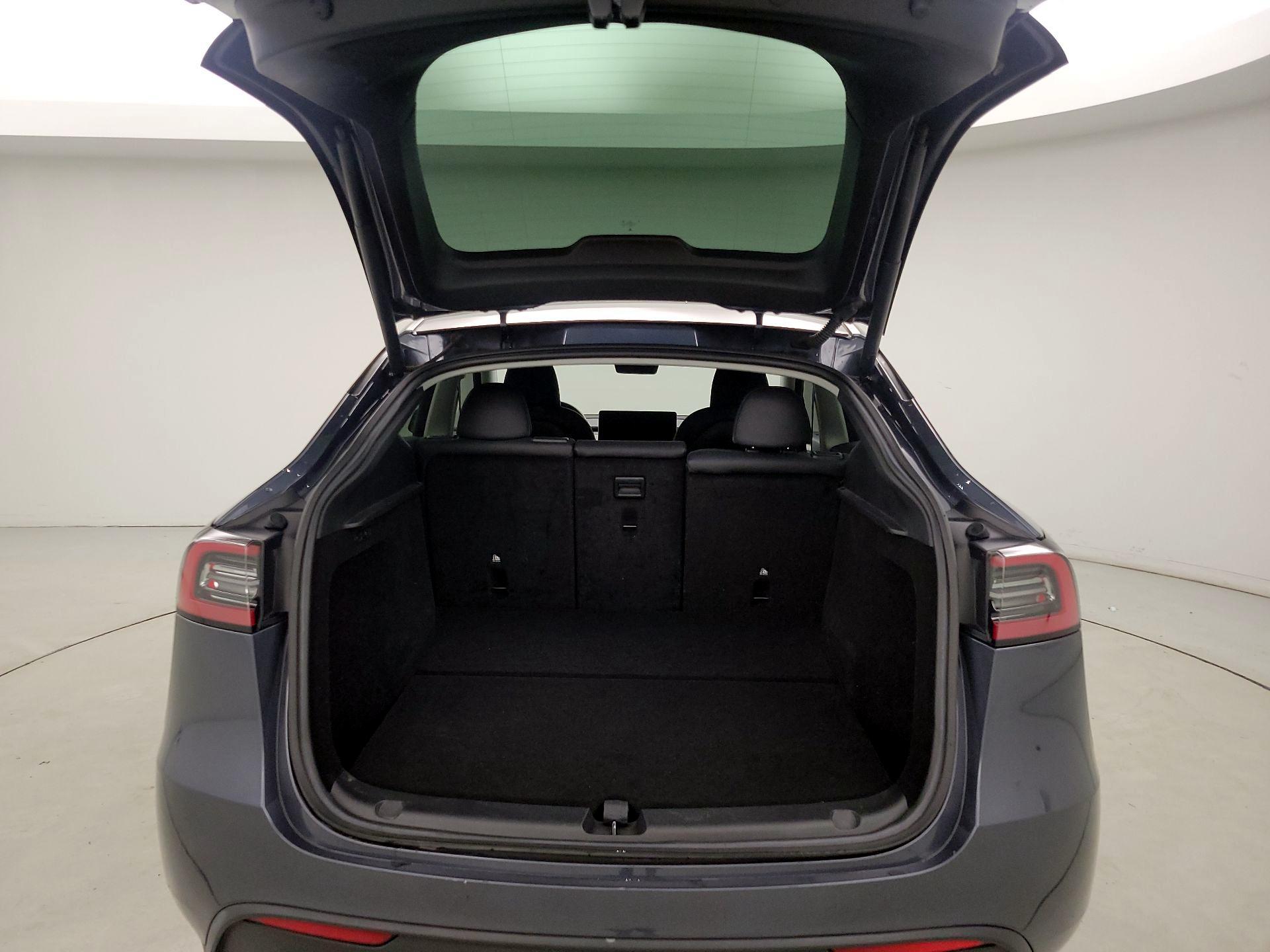 Thumbnail: 2023 Tesla Model Y - 19
