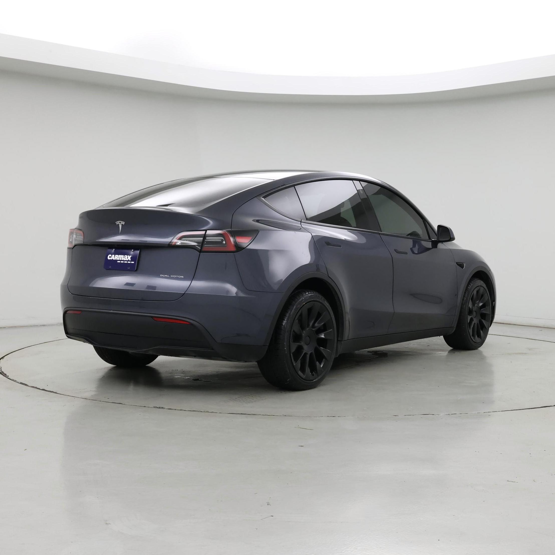 Thumbnail: 2023 Tesla Model Y - 8