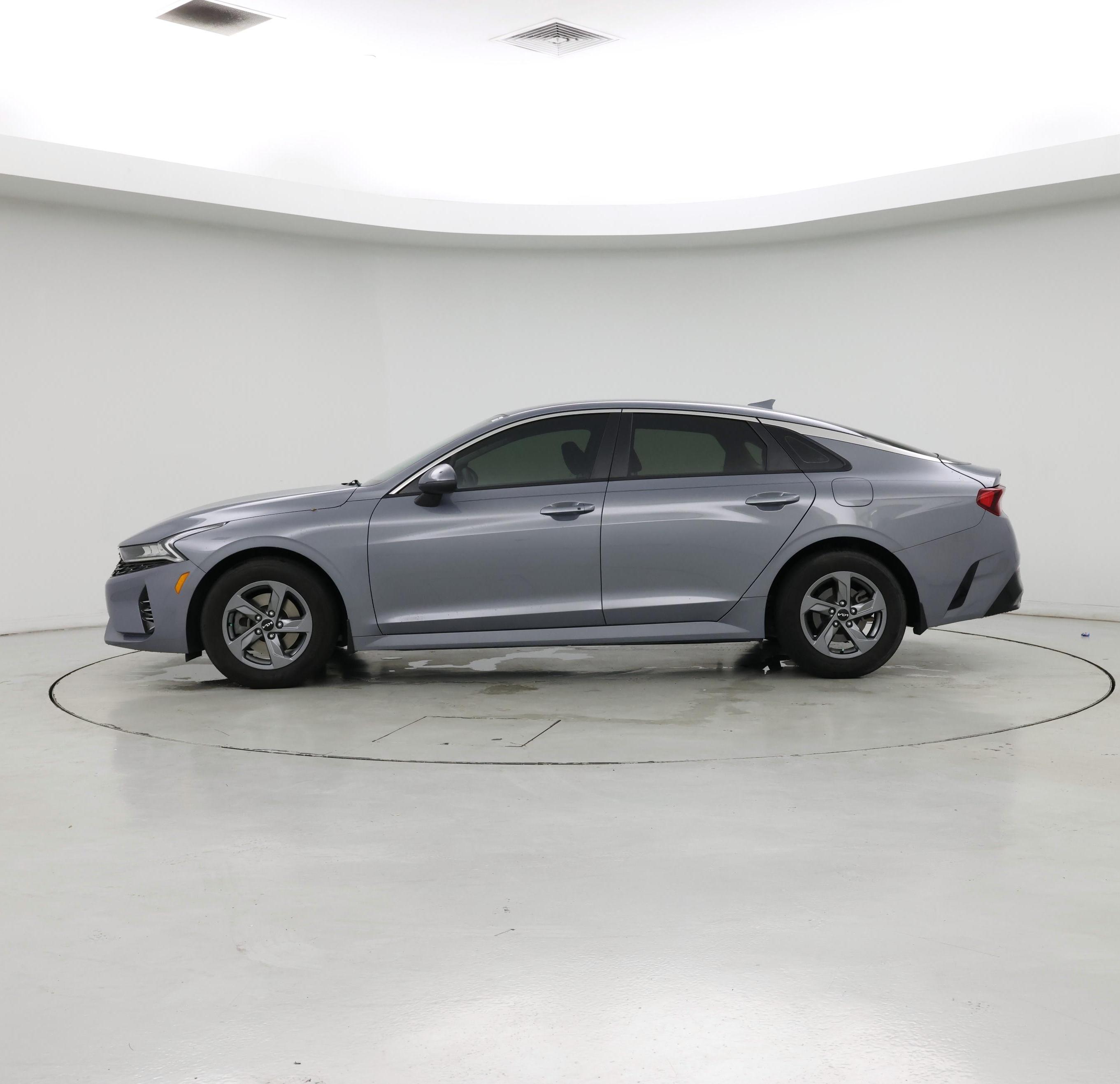 Thumbnail: 2023 Kia K5 - 3