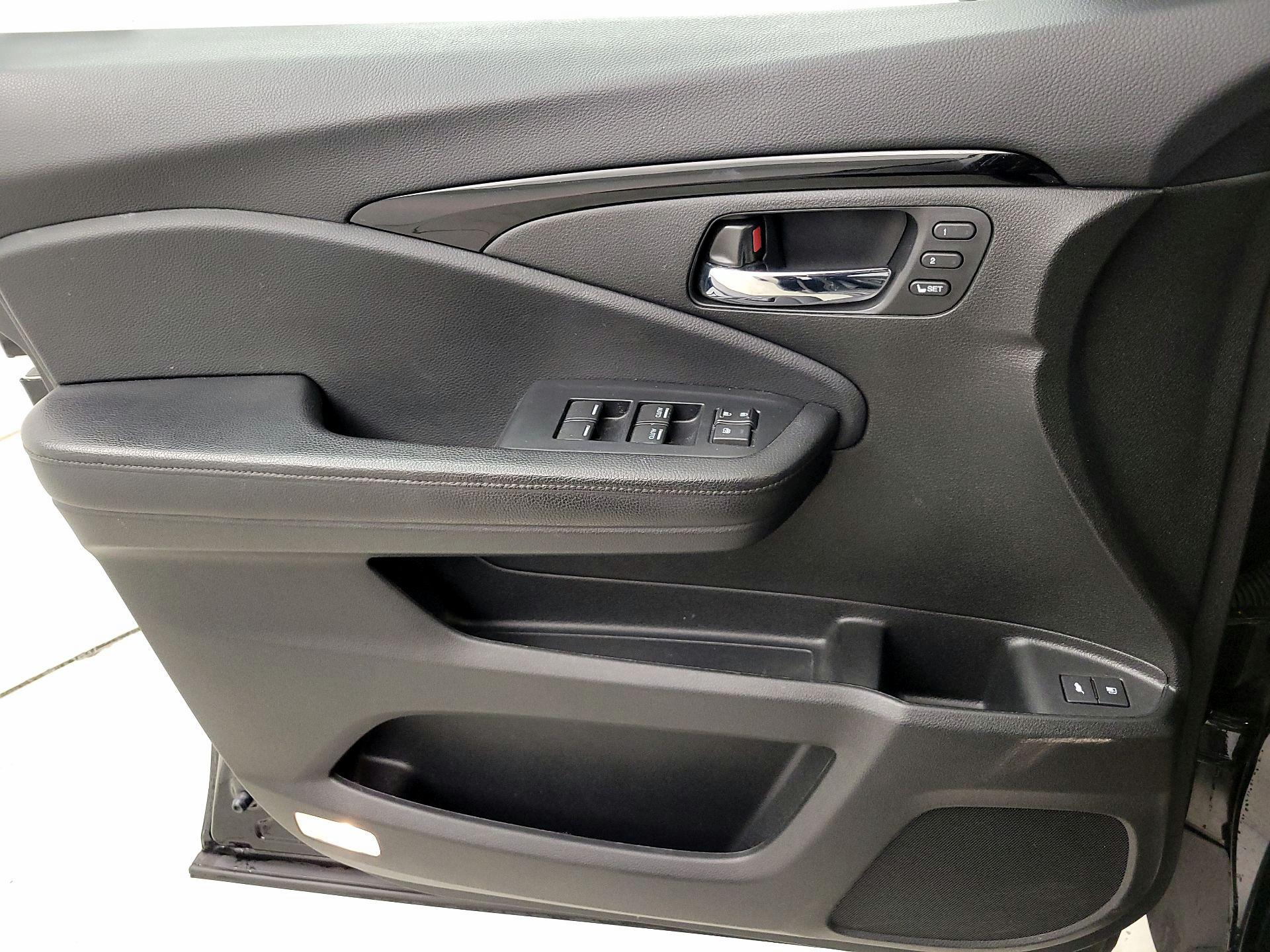 Thumbnail: 2021 Honda Passport - 12