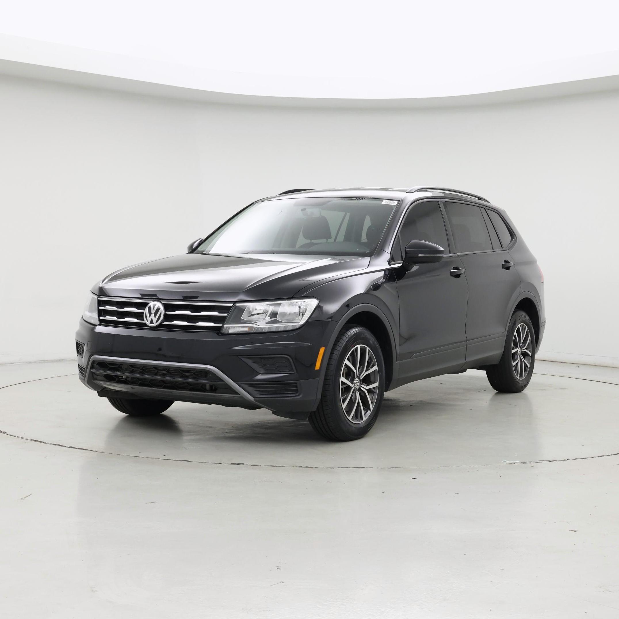 Thumbnail: 2021 Volkswagen Tiguan - 4