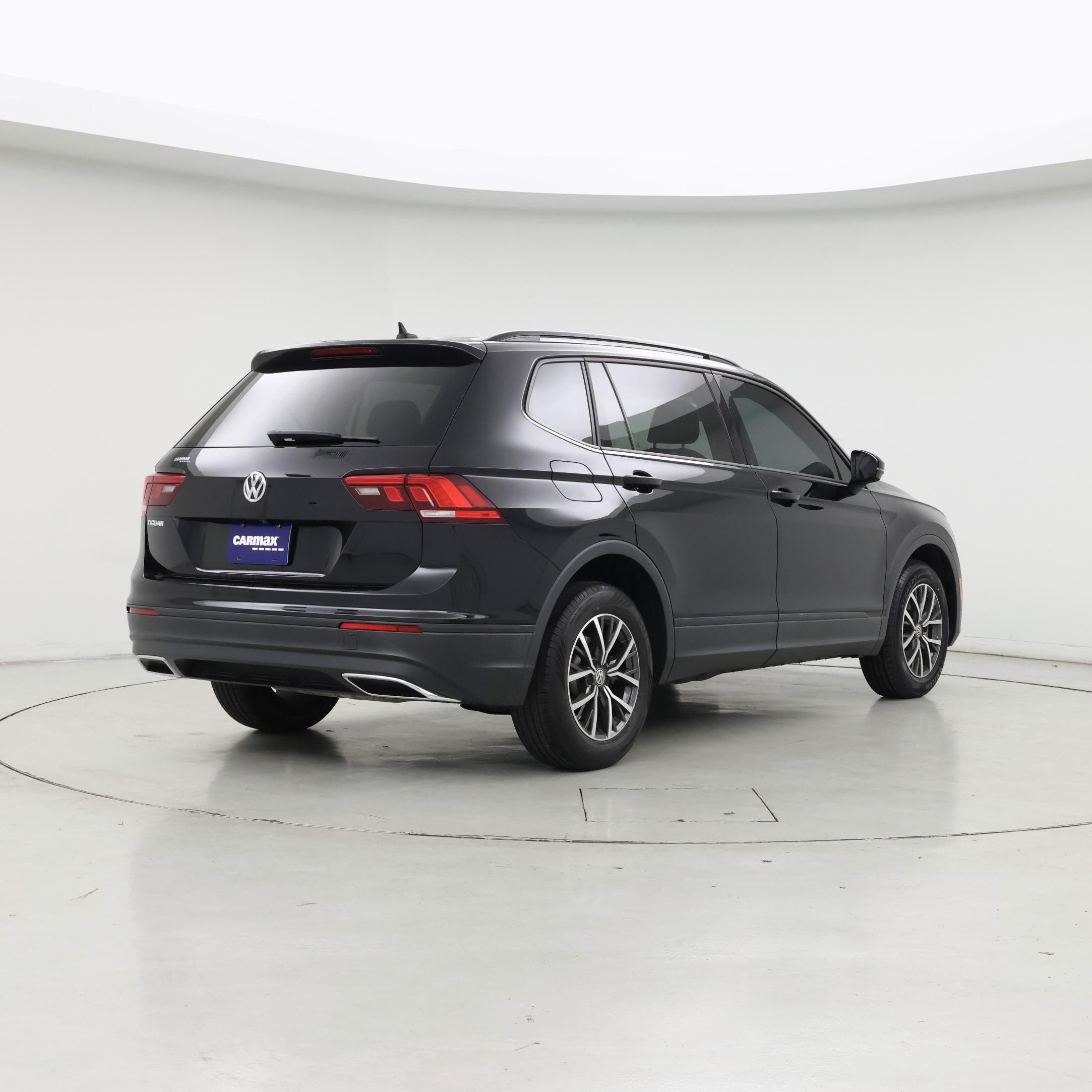Thumbnail: 2021 Volkswagen Tiguan - 8