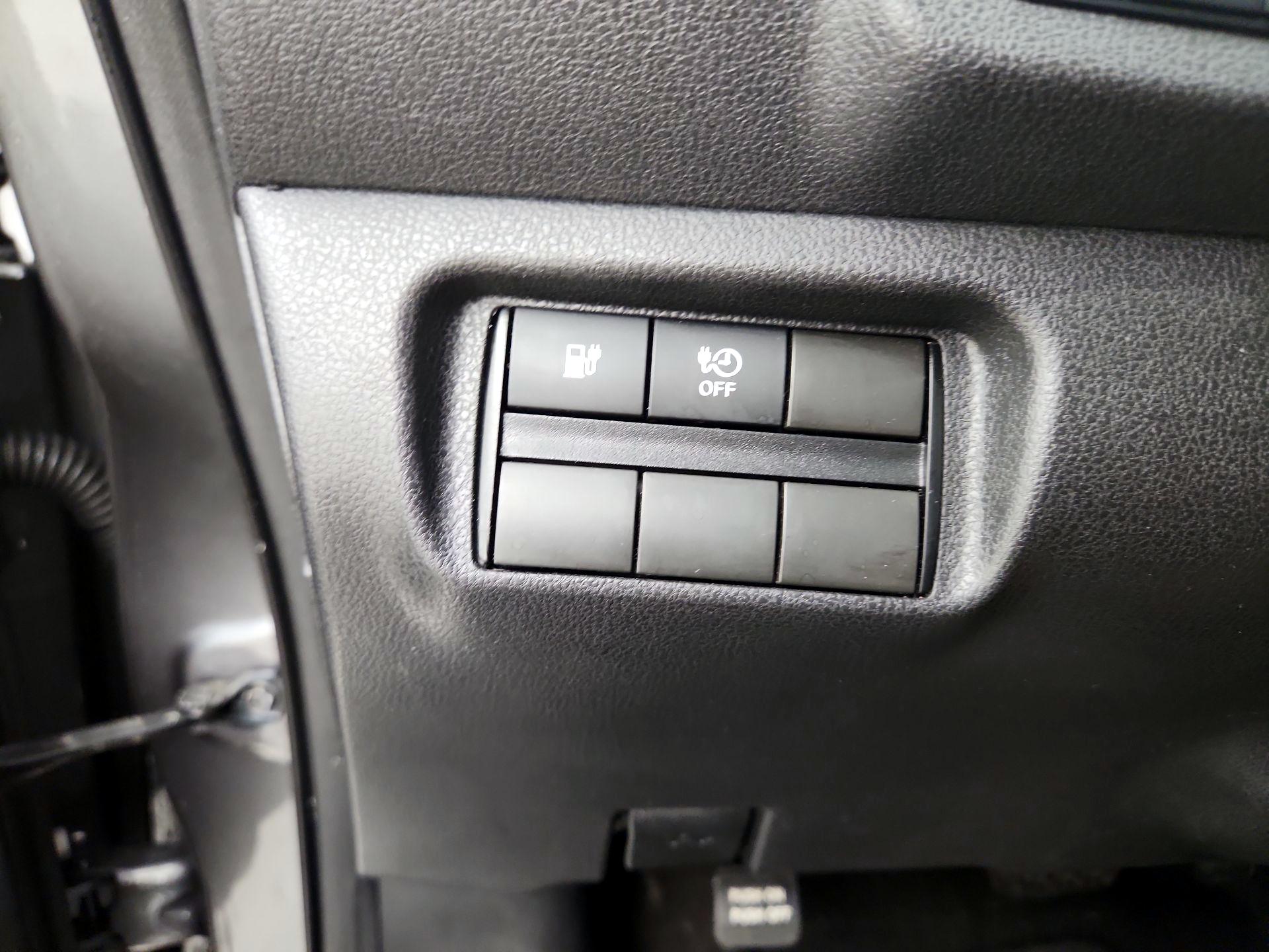Thumbnail: 2019 Nissan Leaf - 13