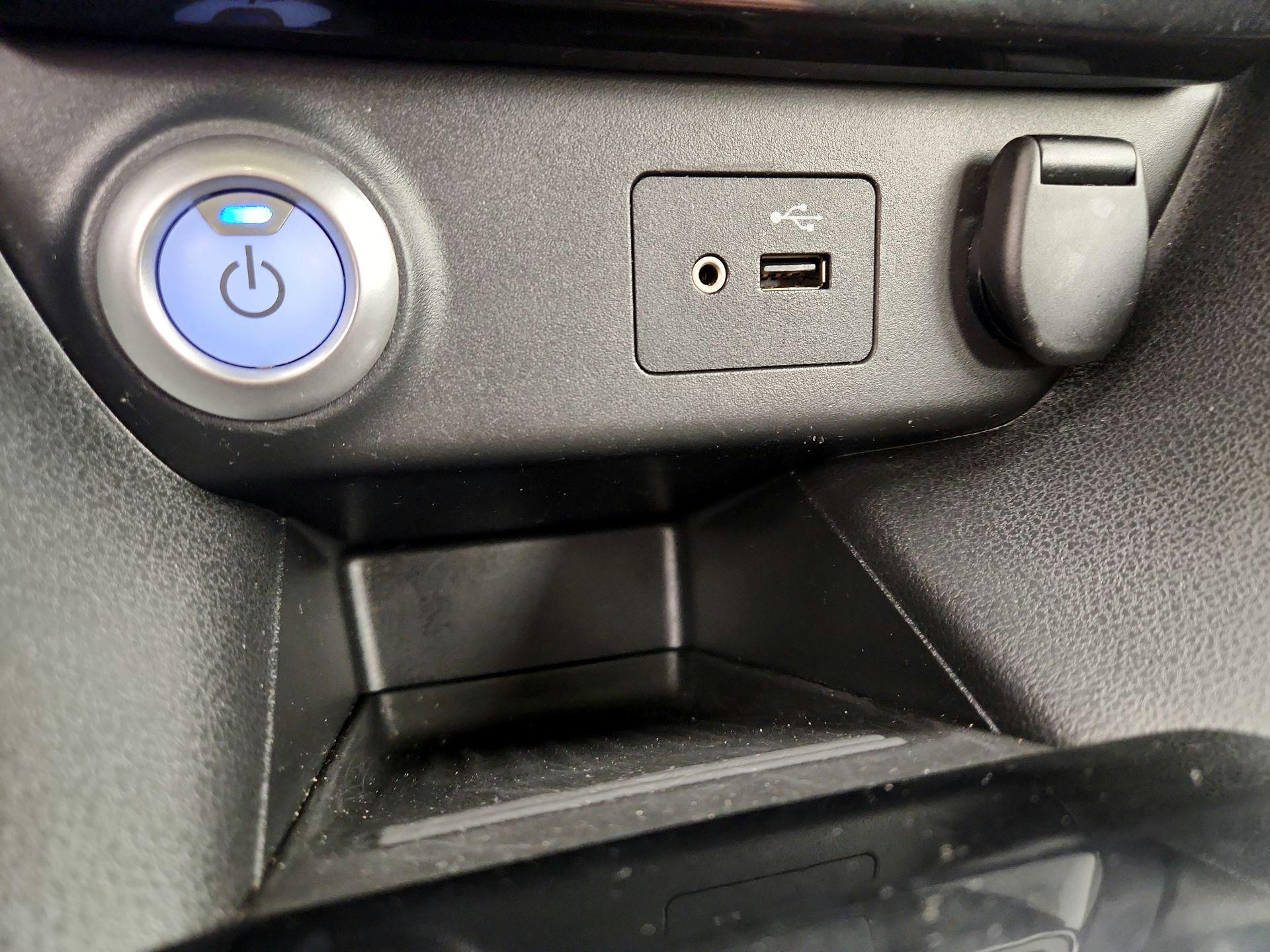 Thumbnail: 2019 Nissan Leaf - 19