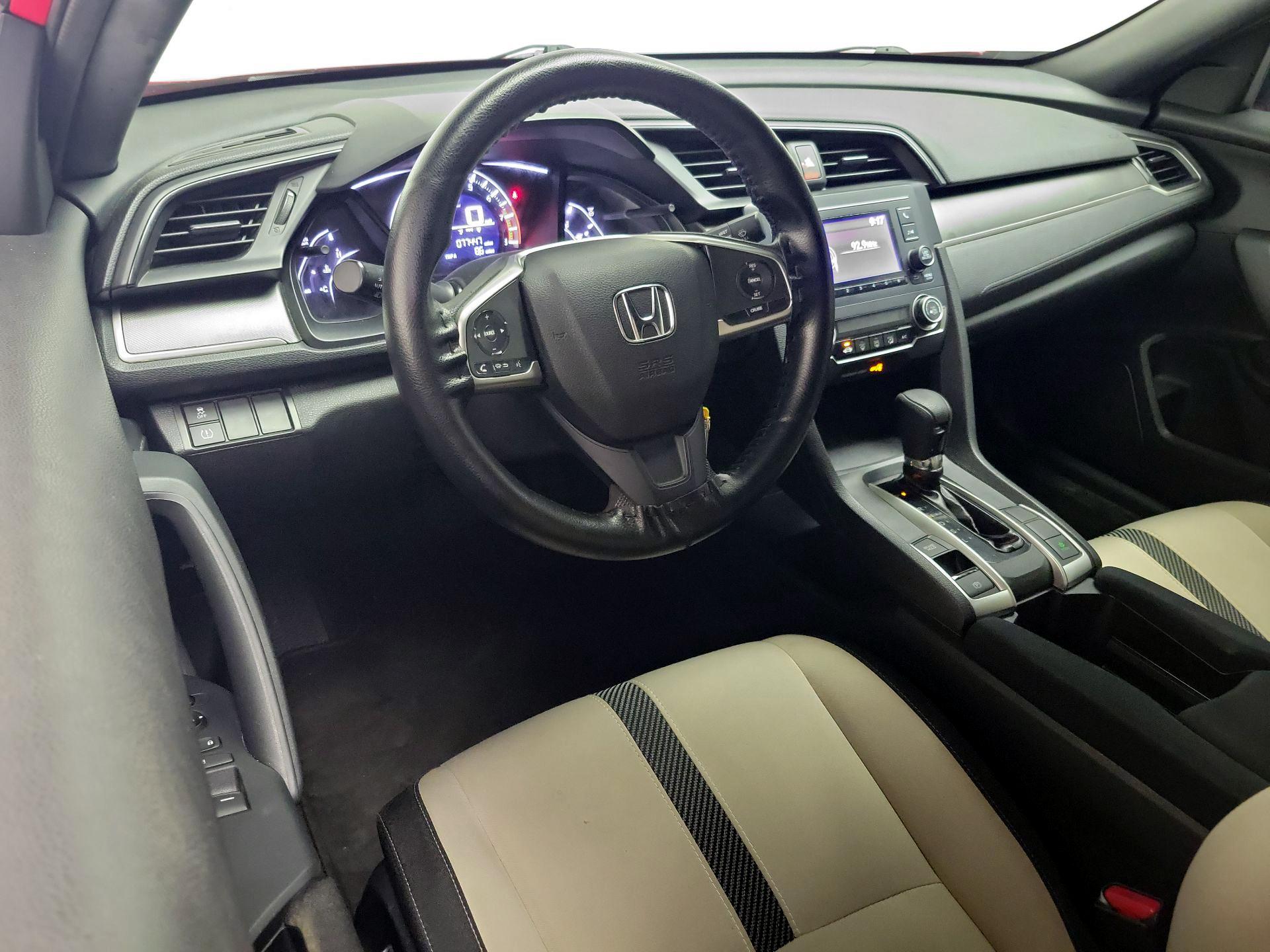 Thumbnail: 2016 Honda Civic - 9