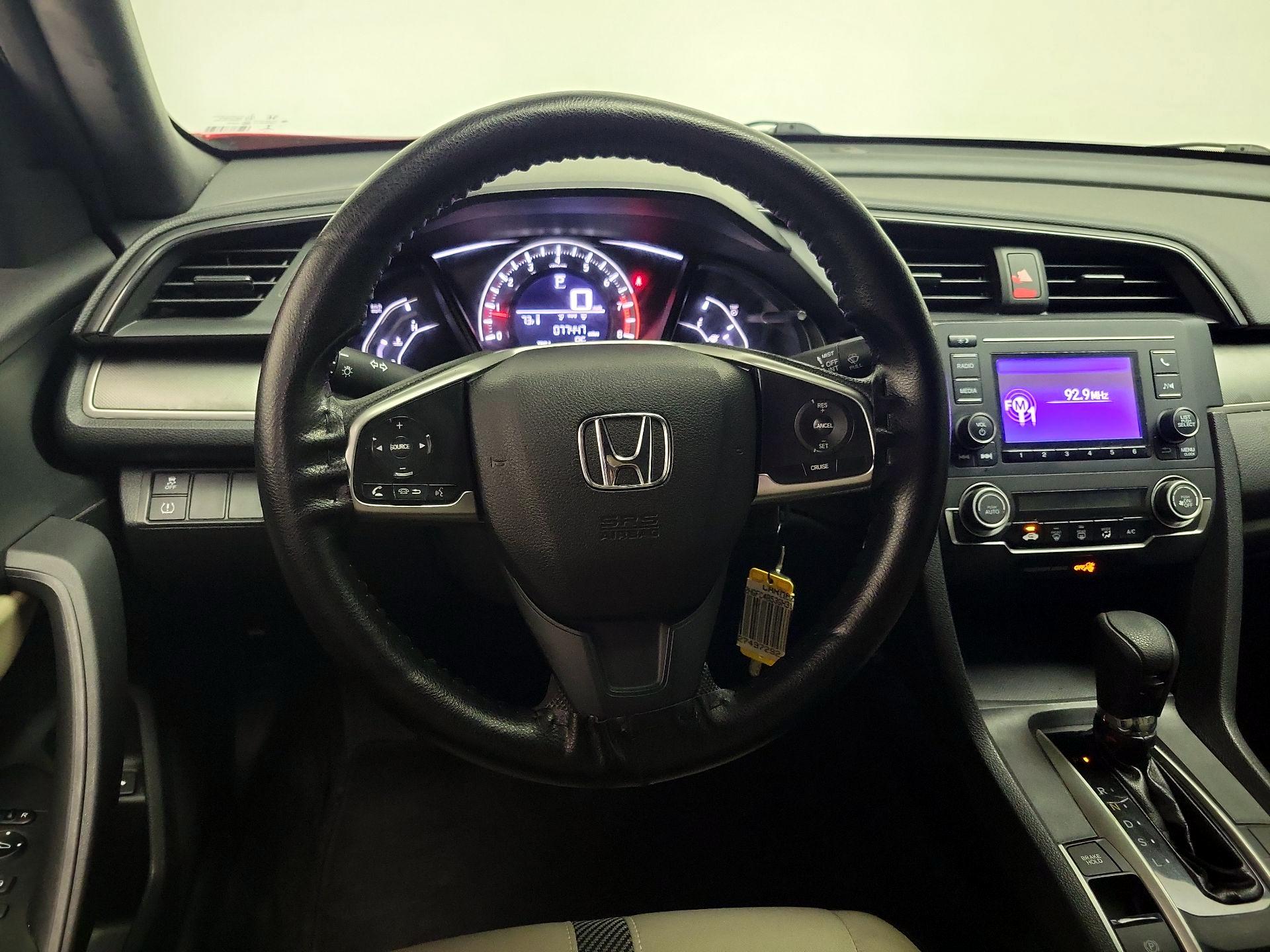 Thumbnail: 2016 Honda Civic - 10