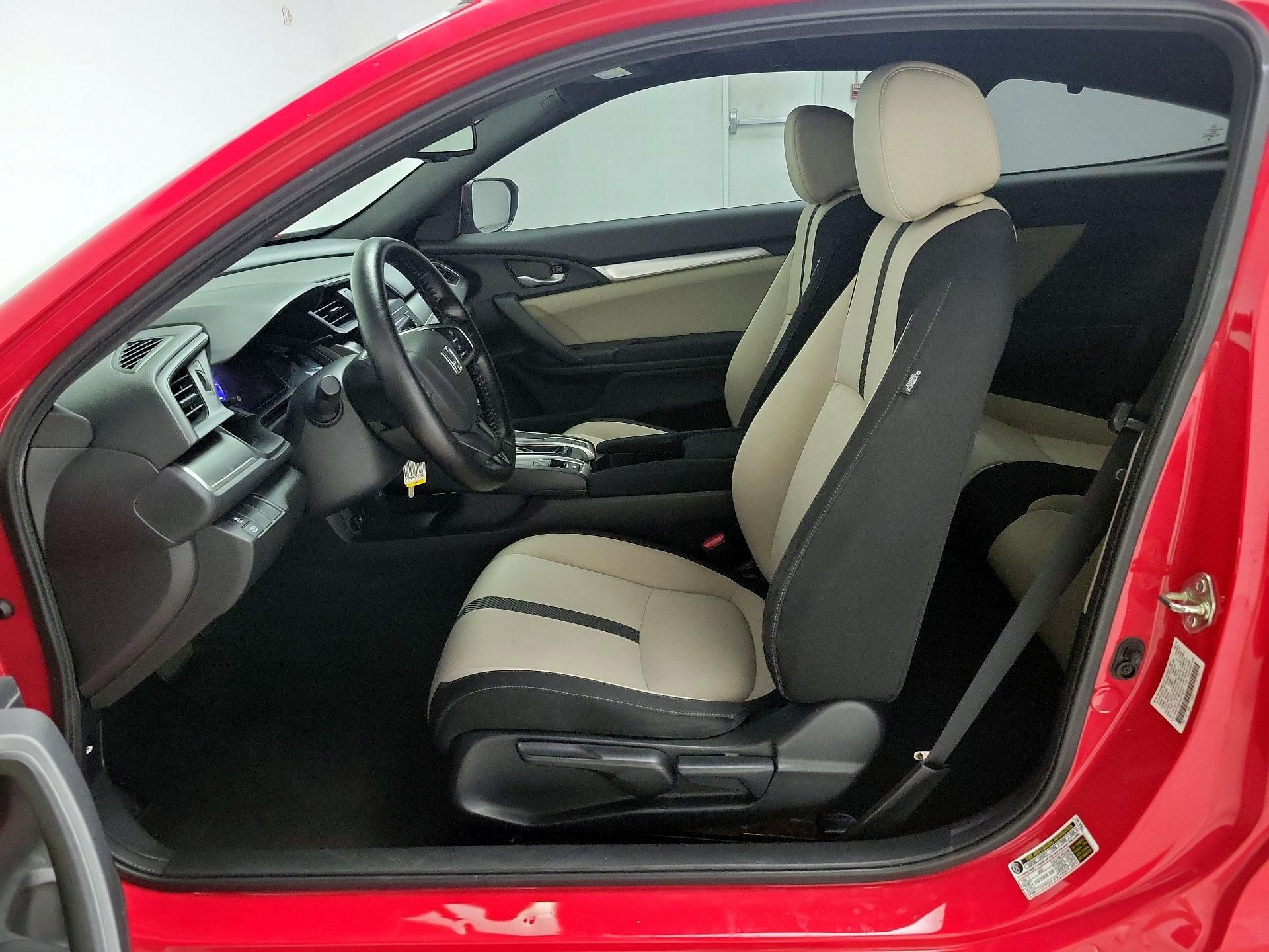 Thumbnail: 2016 Honda Civic - 11