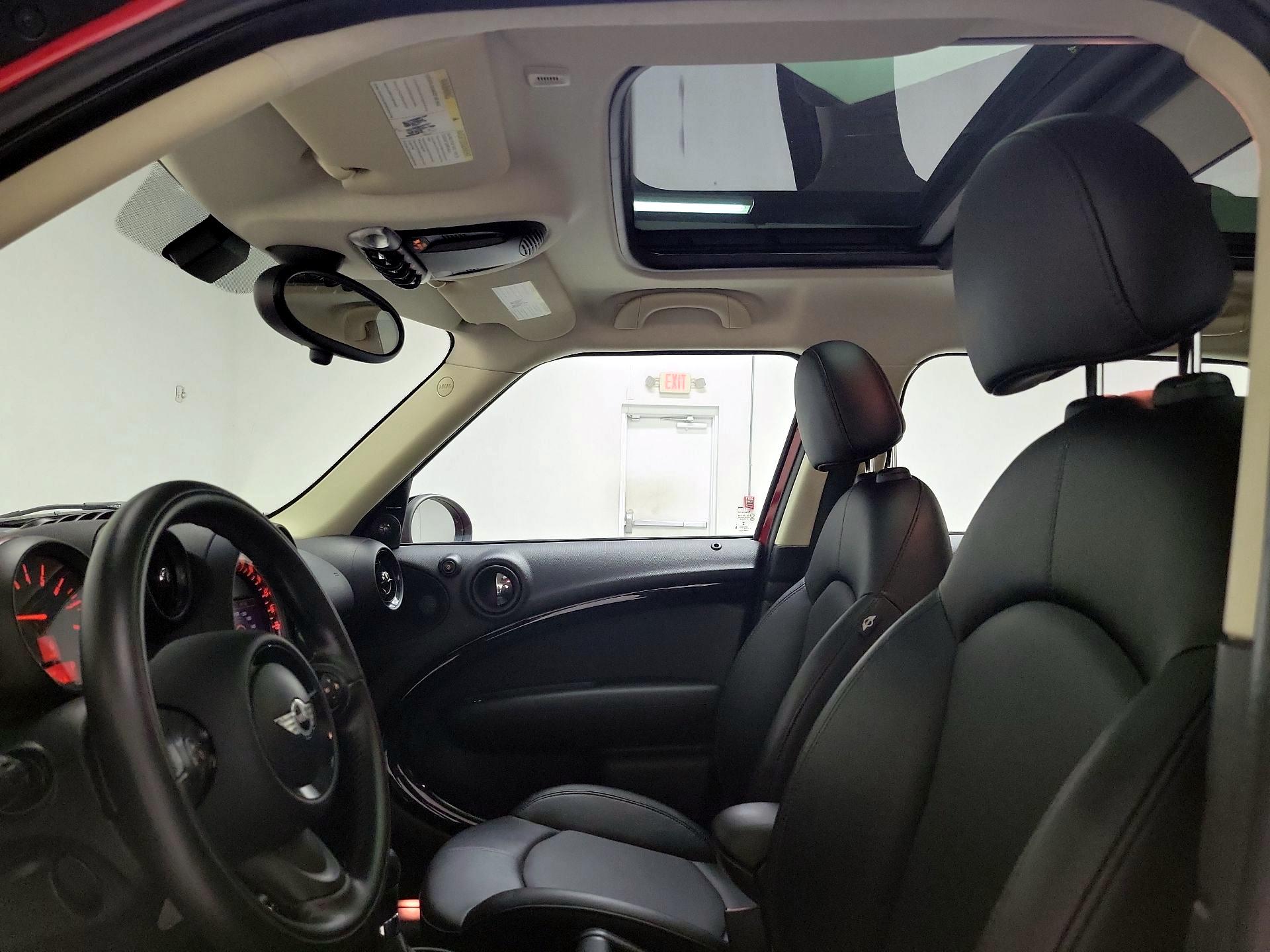 Thumbnail: 2016 MINI Cooper Countryman - 16