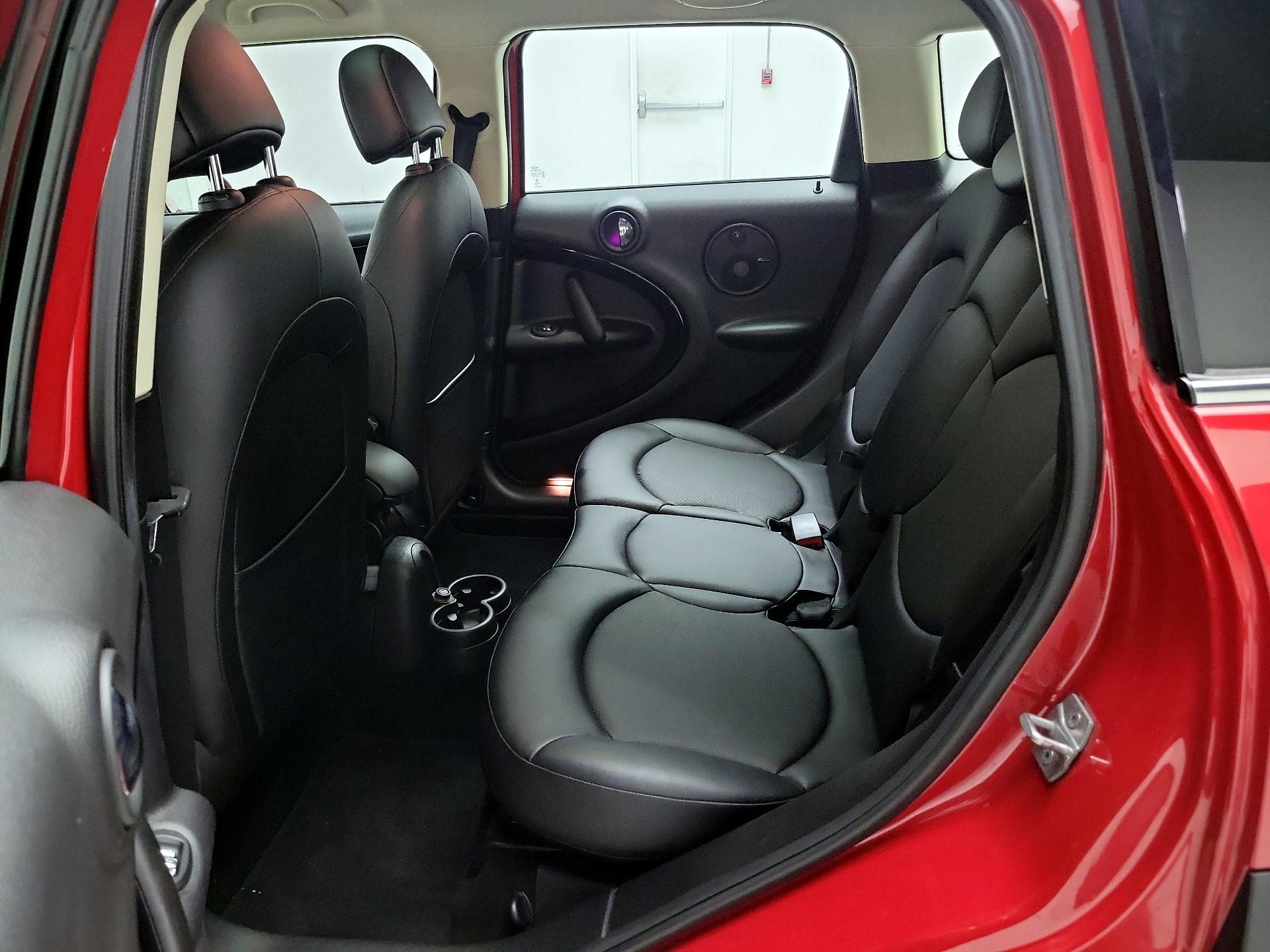 Thumbnail: 2016 MINI Cooper Countryman - 17