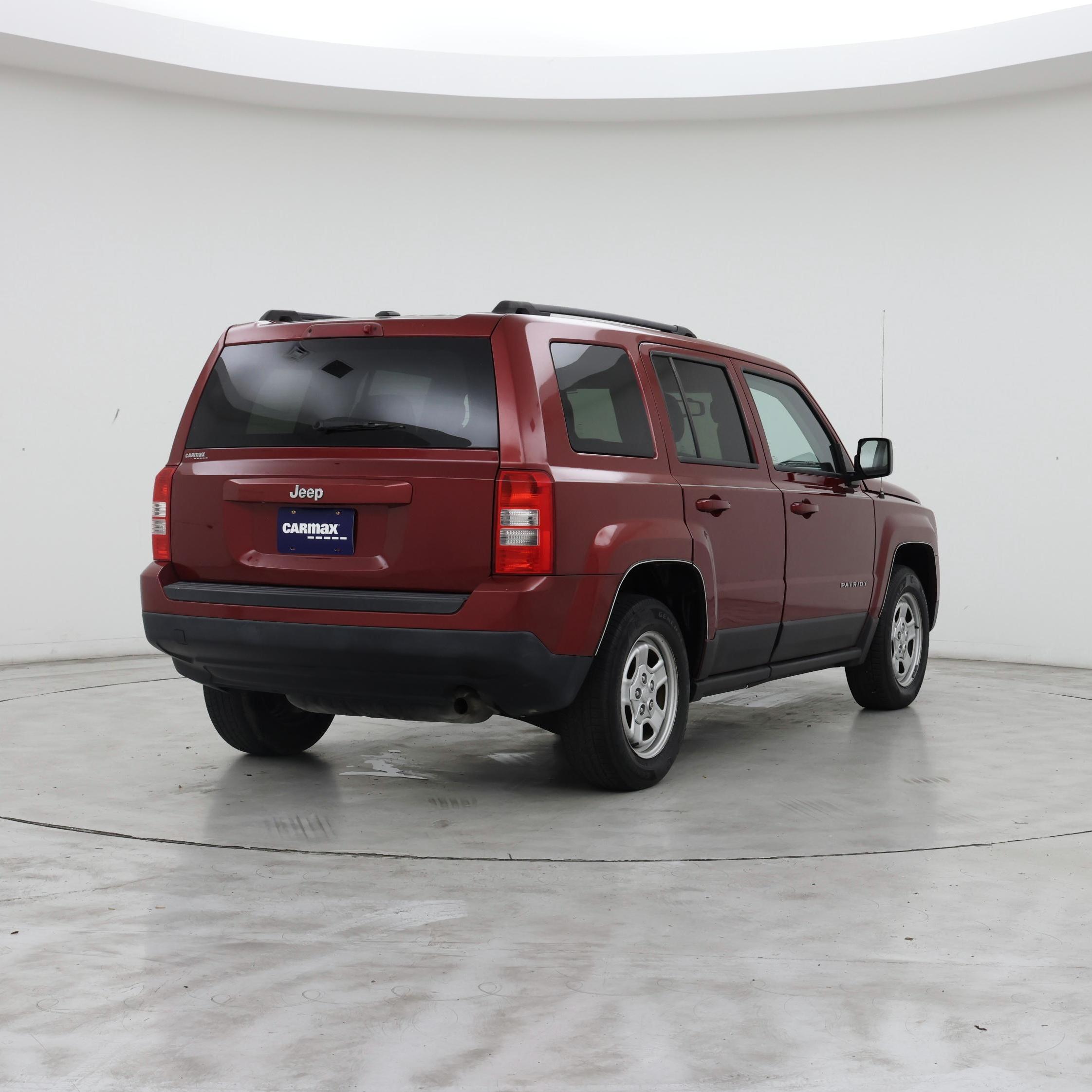 Thumbnail: 2016 Jeep Patriot - 8