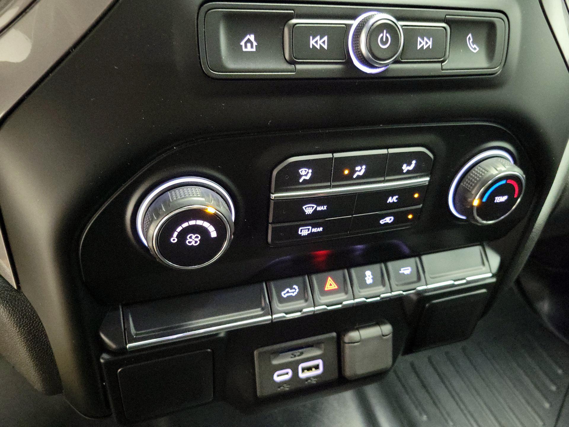 Thumbnail: 2020 Chevrolet Silverado 1500 - 18