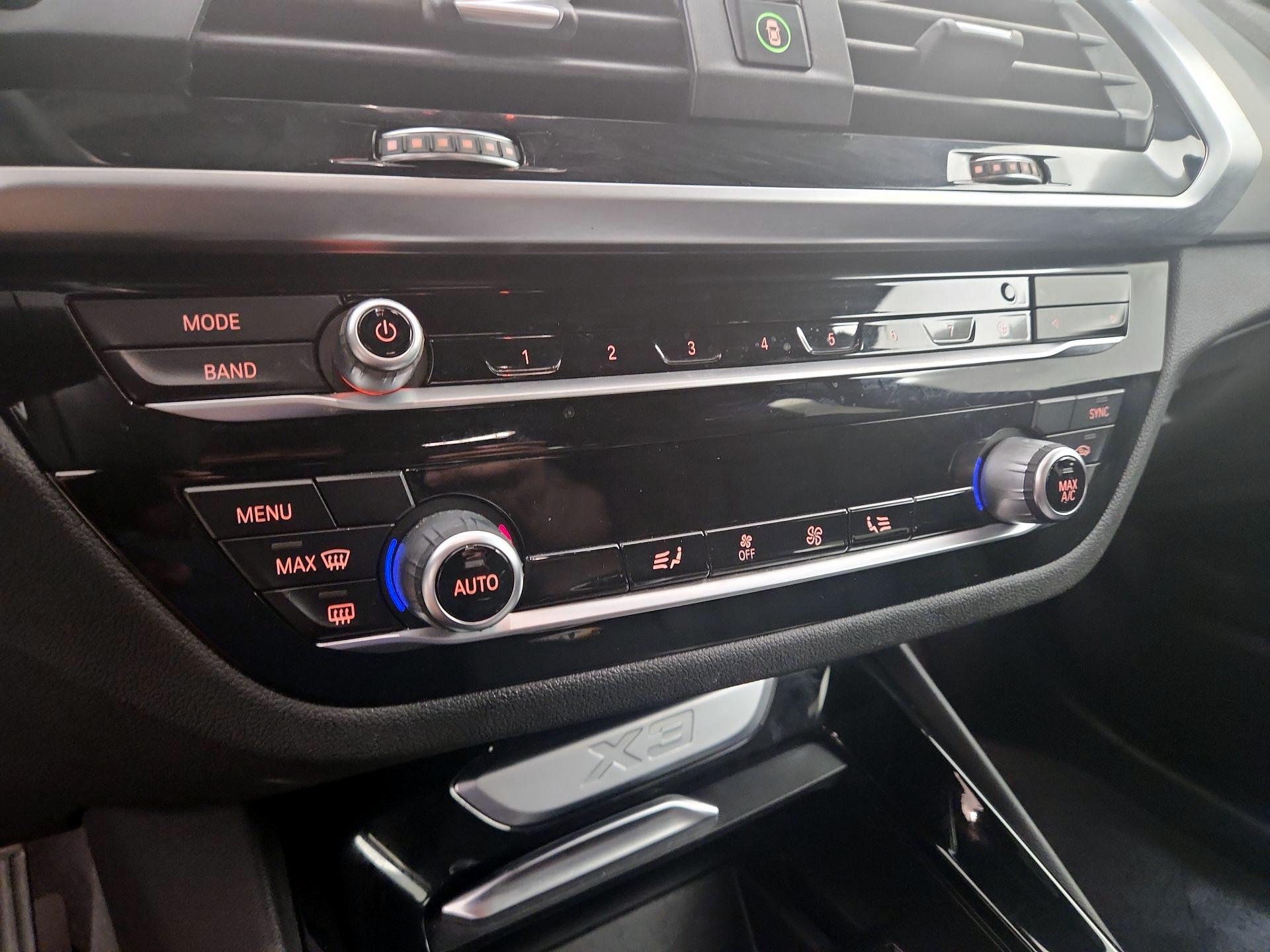 Thumbnail: 2019 BMW X3 - 16