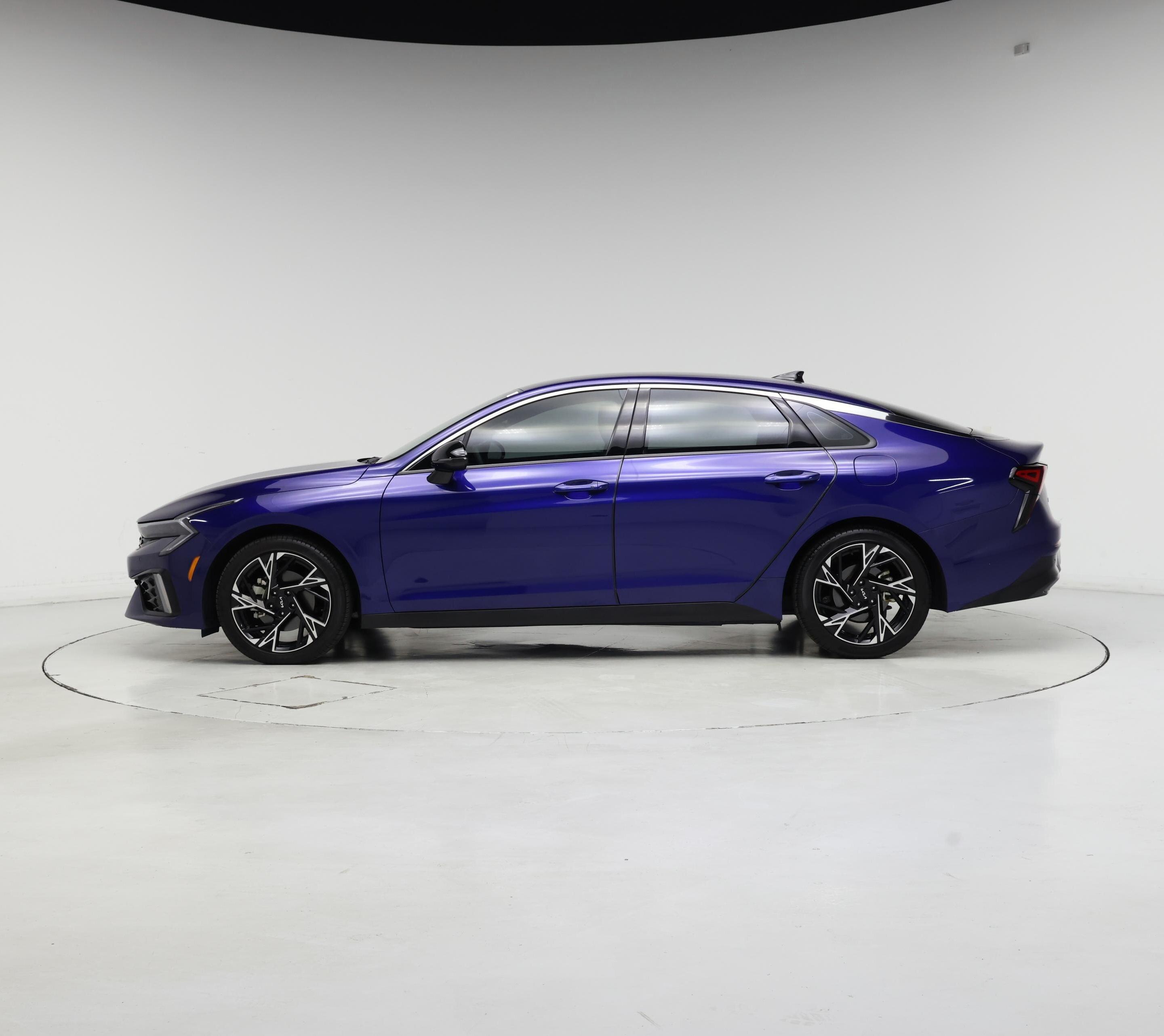 Thumbnail: 2025 Kia K5 - 3