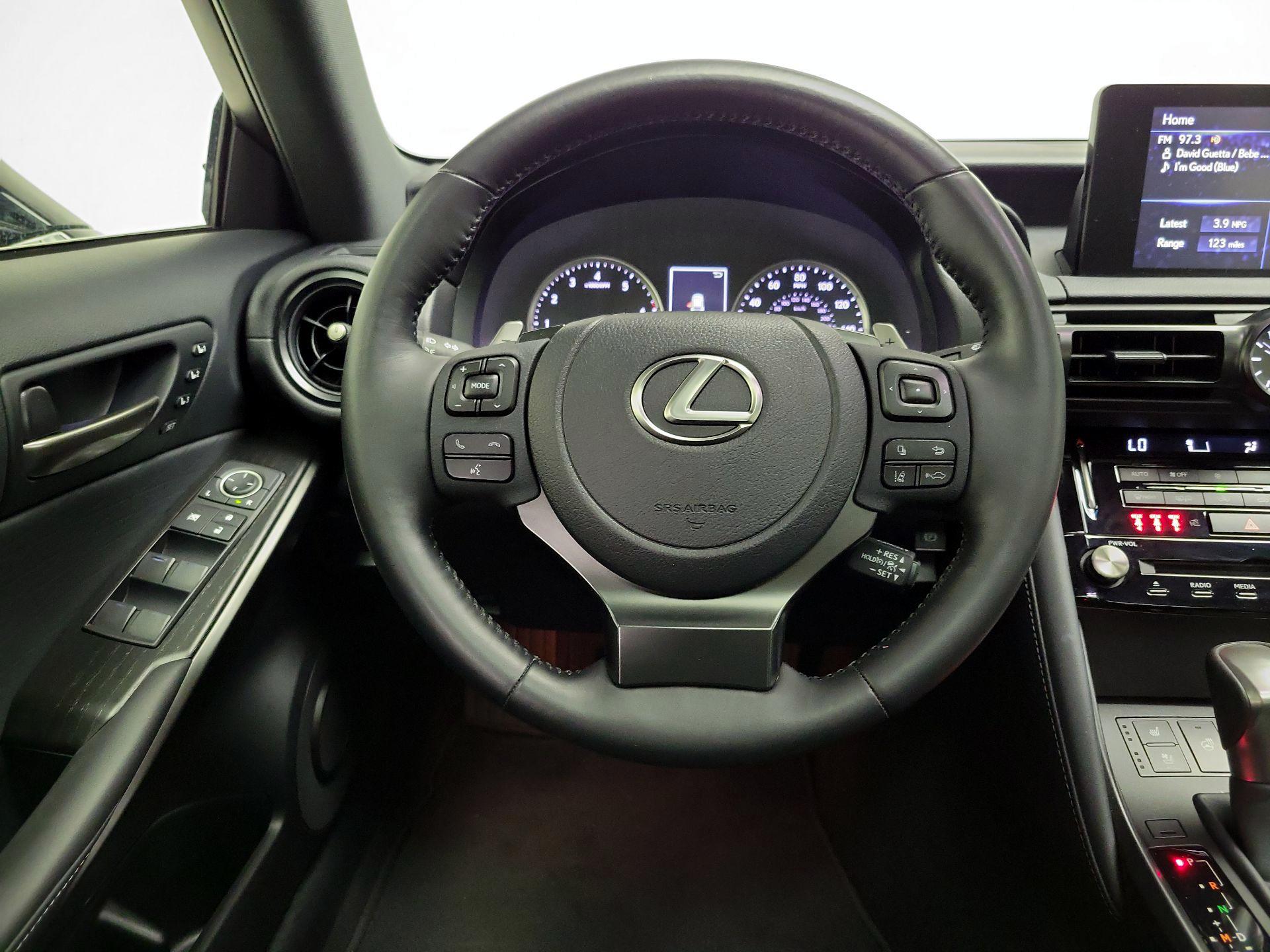 Thumbnail: 2024 Lexus IS - 10