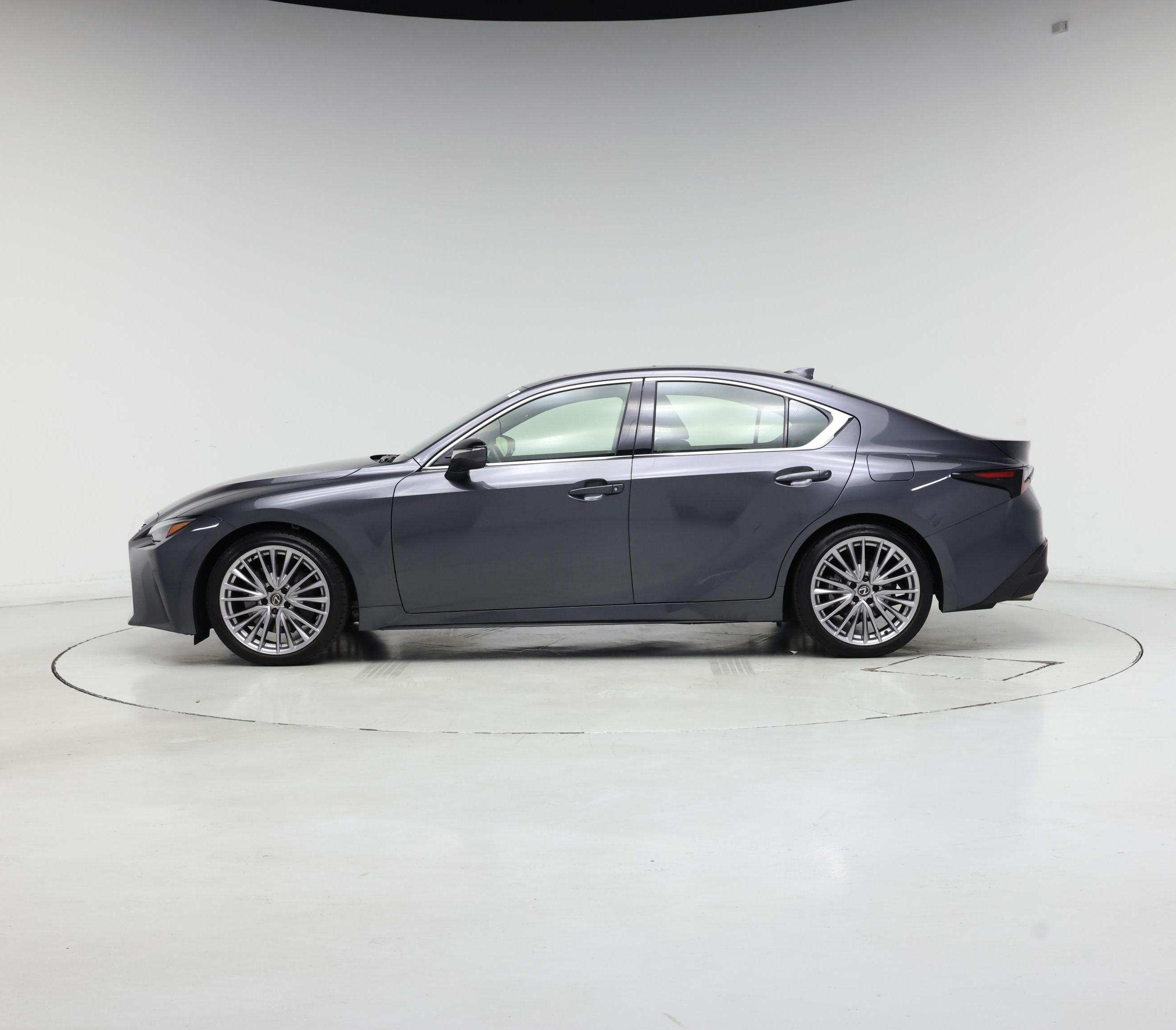 Thumbnail: 2024 Lexus IS - 3