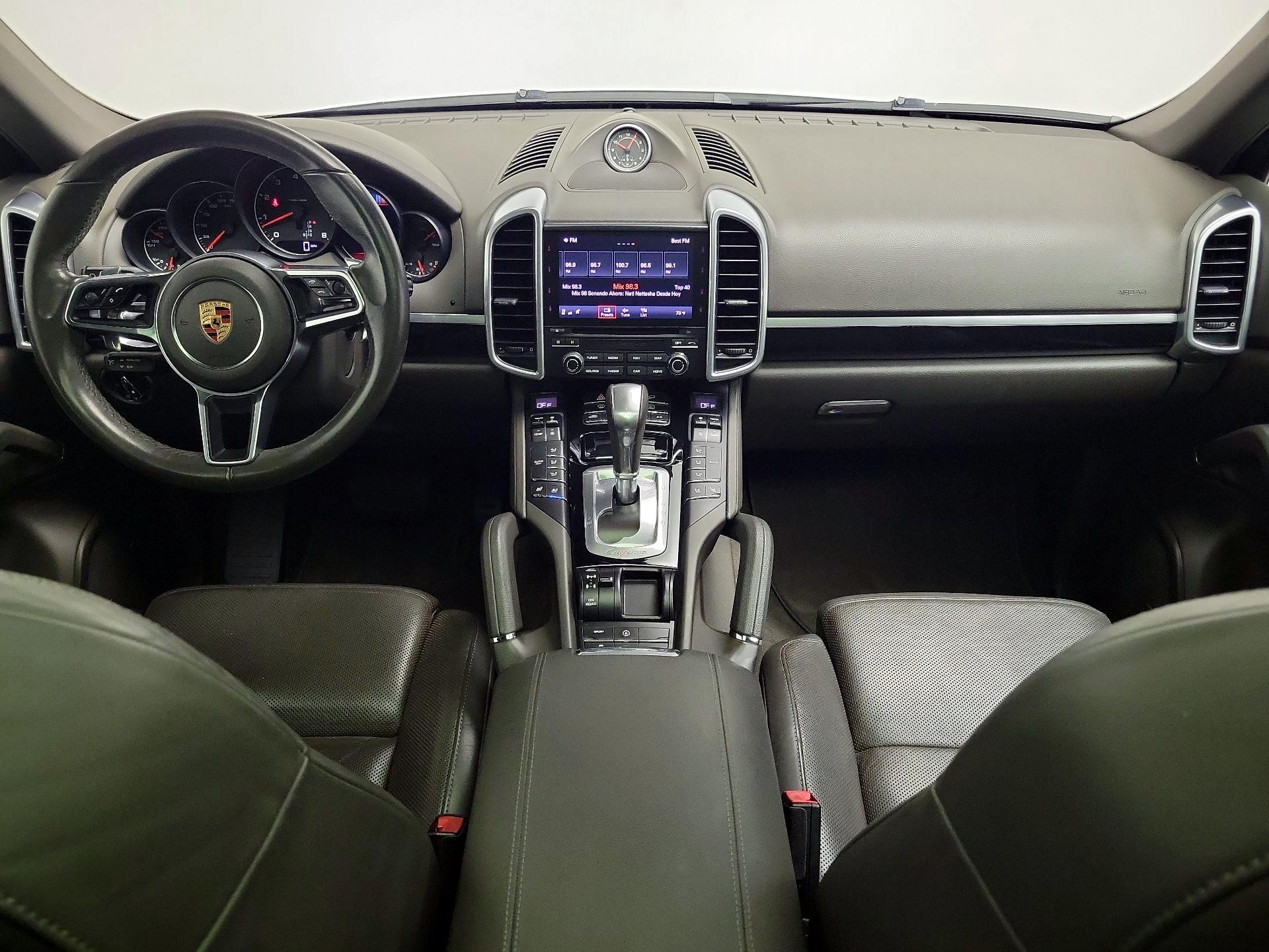 Thumbnail: 2017 Porsche Cayenne - 9