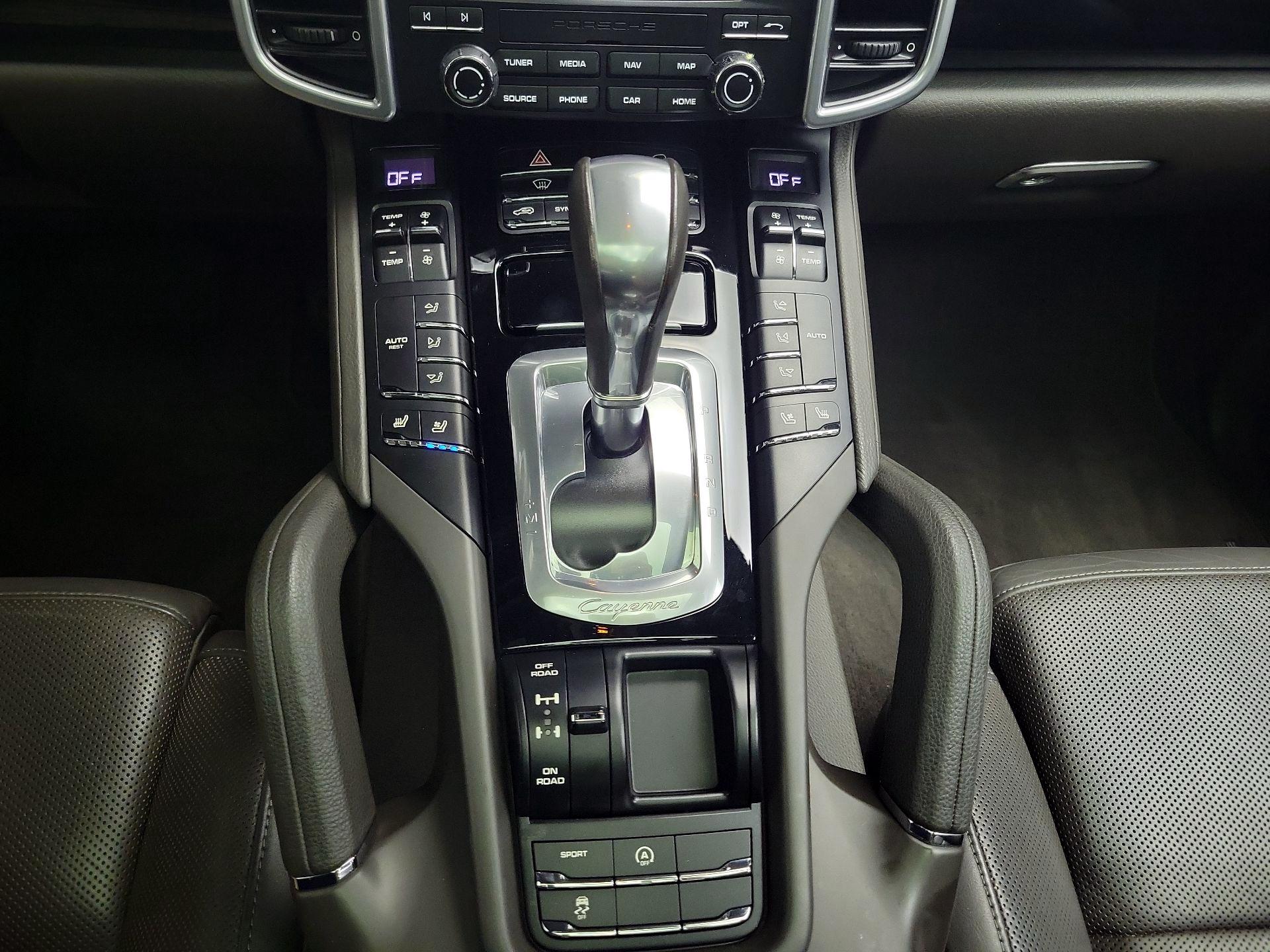Thumbnail: 2017 Porsche Cayenne - 18