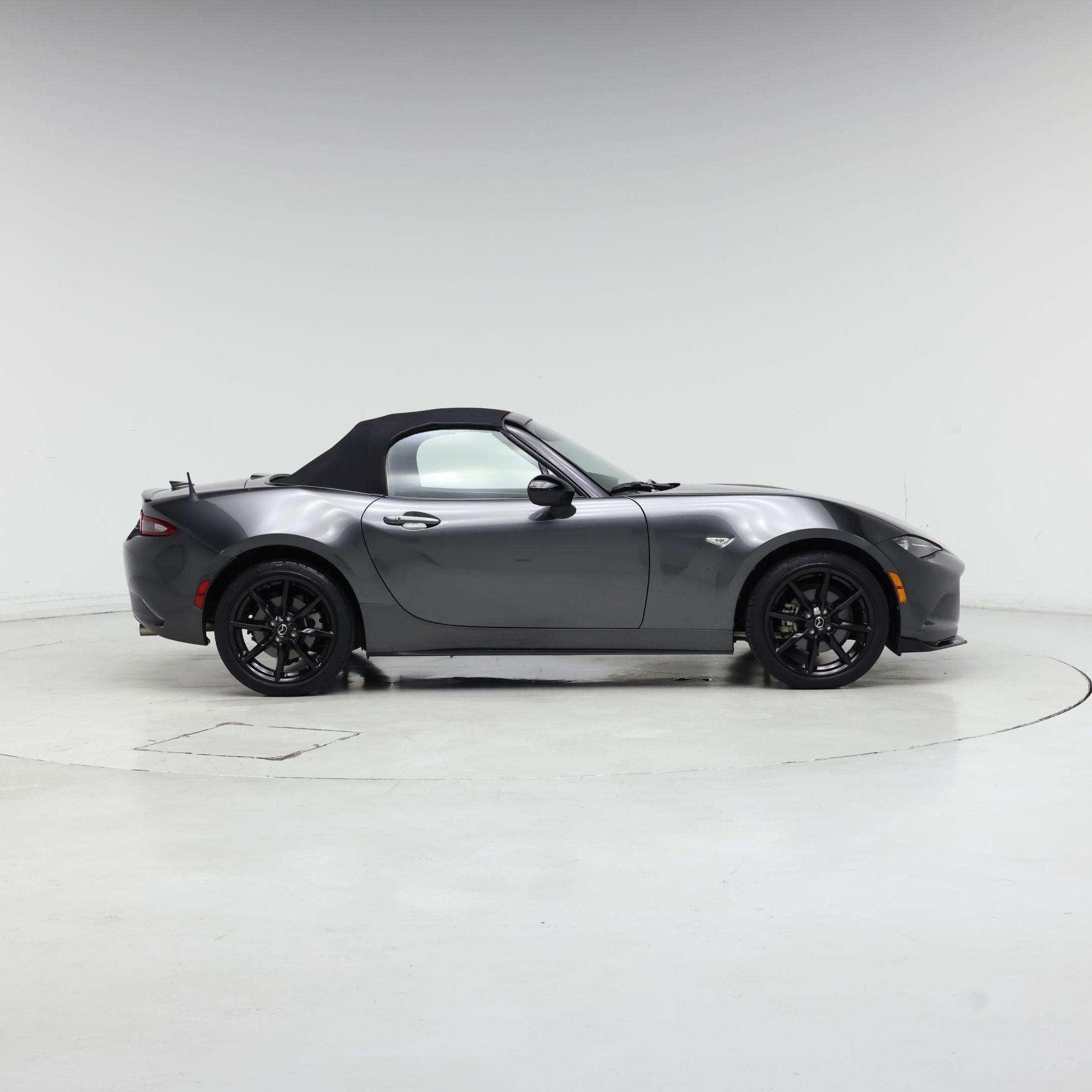 Thumbnail: 2021 Mazda MX-5 Miata - 7