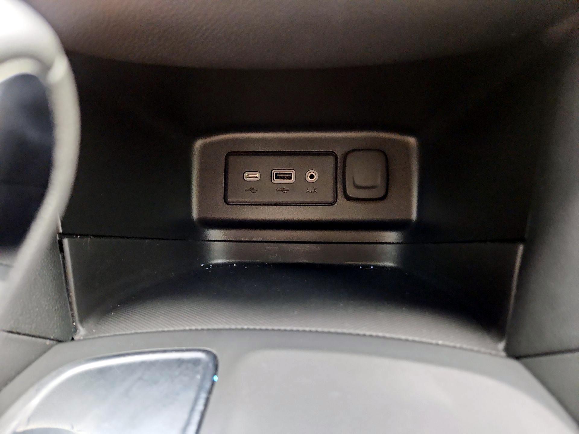 Thumbnail: 2023 Chevrolet Equinox - 18