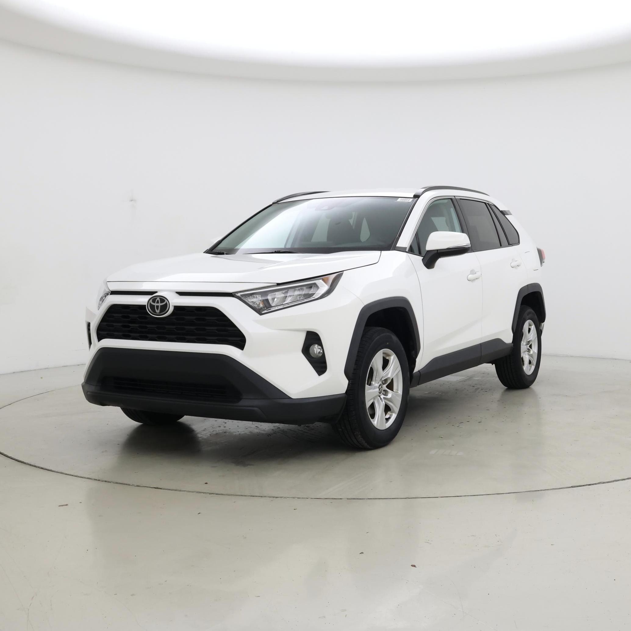 Thumbnail: 2021 Toyota RAV4 - 4