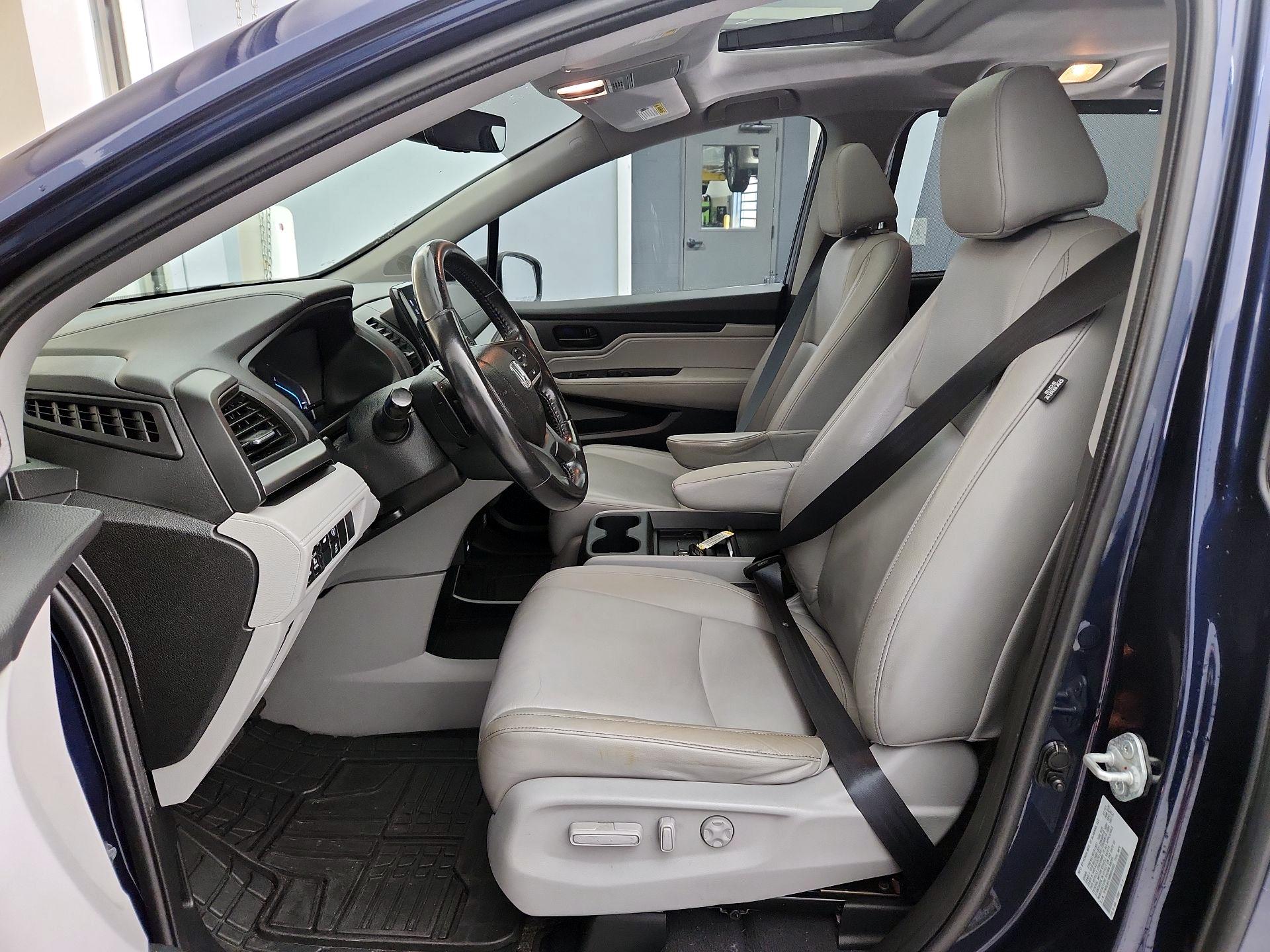 Thumbnail: 2021 Honda Odyssey - 11