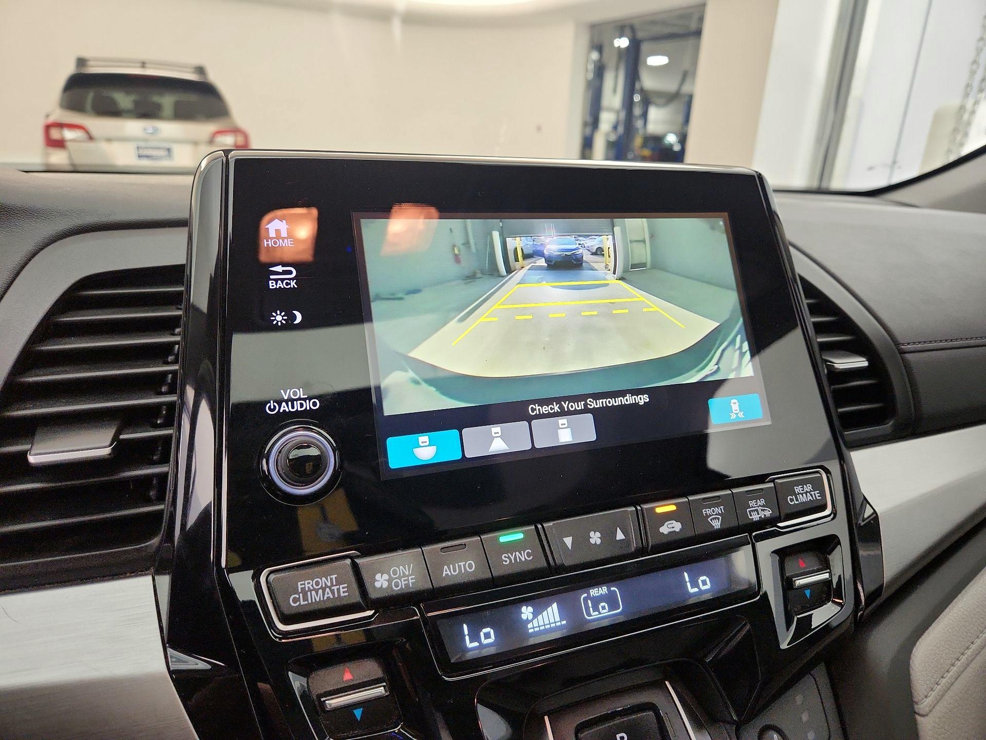 Thumbnail: 2021 Honda Odyssey - 14
