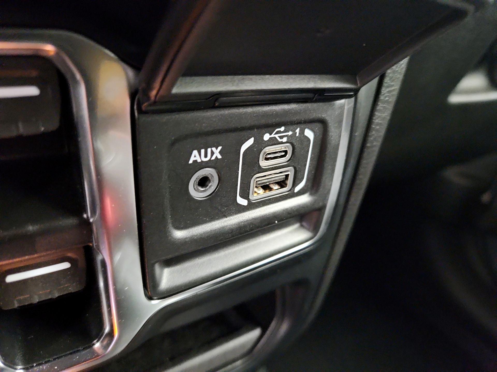 Thumbnail: 2024 Jeep Wrangler - 18