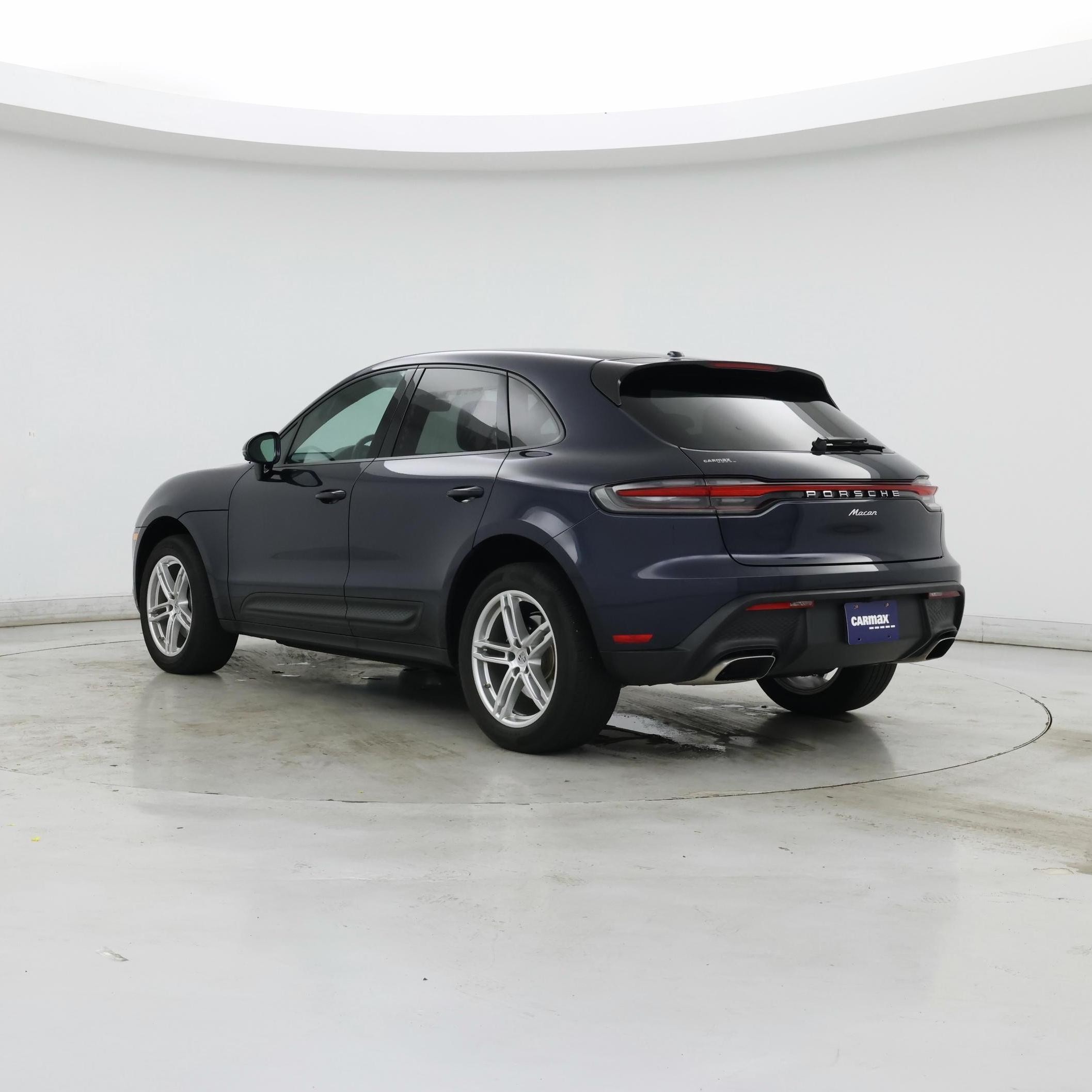 Thumbnail: 2022 Porsche Macan - 2