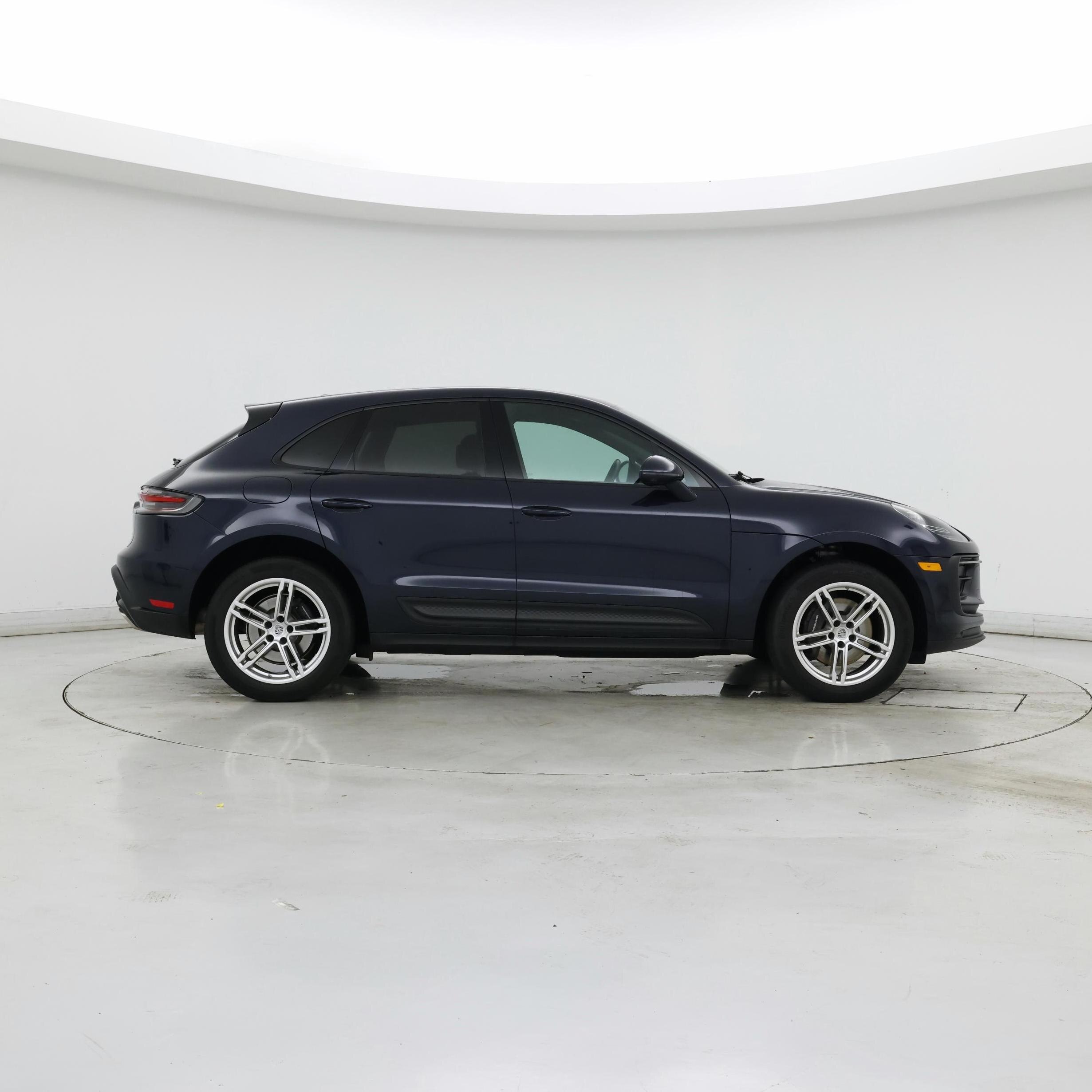 Thumbnail: 2022 Porsche Macan - 7