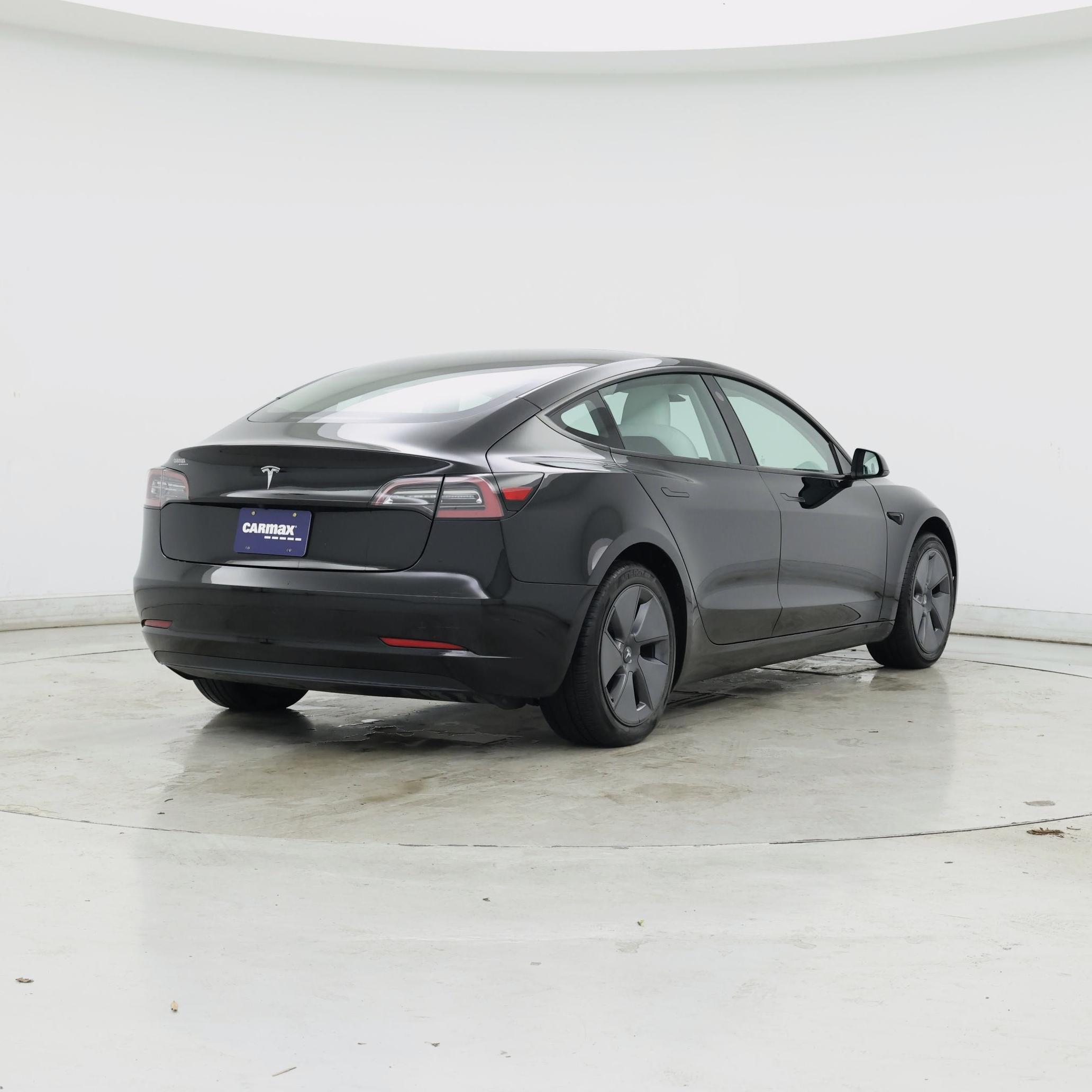 Thumbnail: 2023 Tesla Model 3 - 8