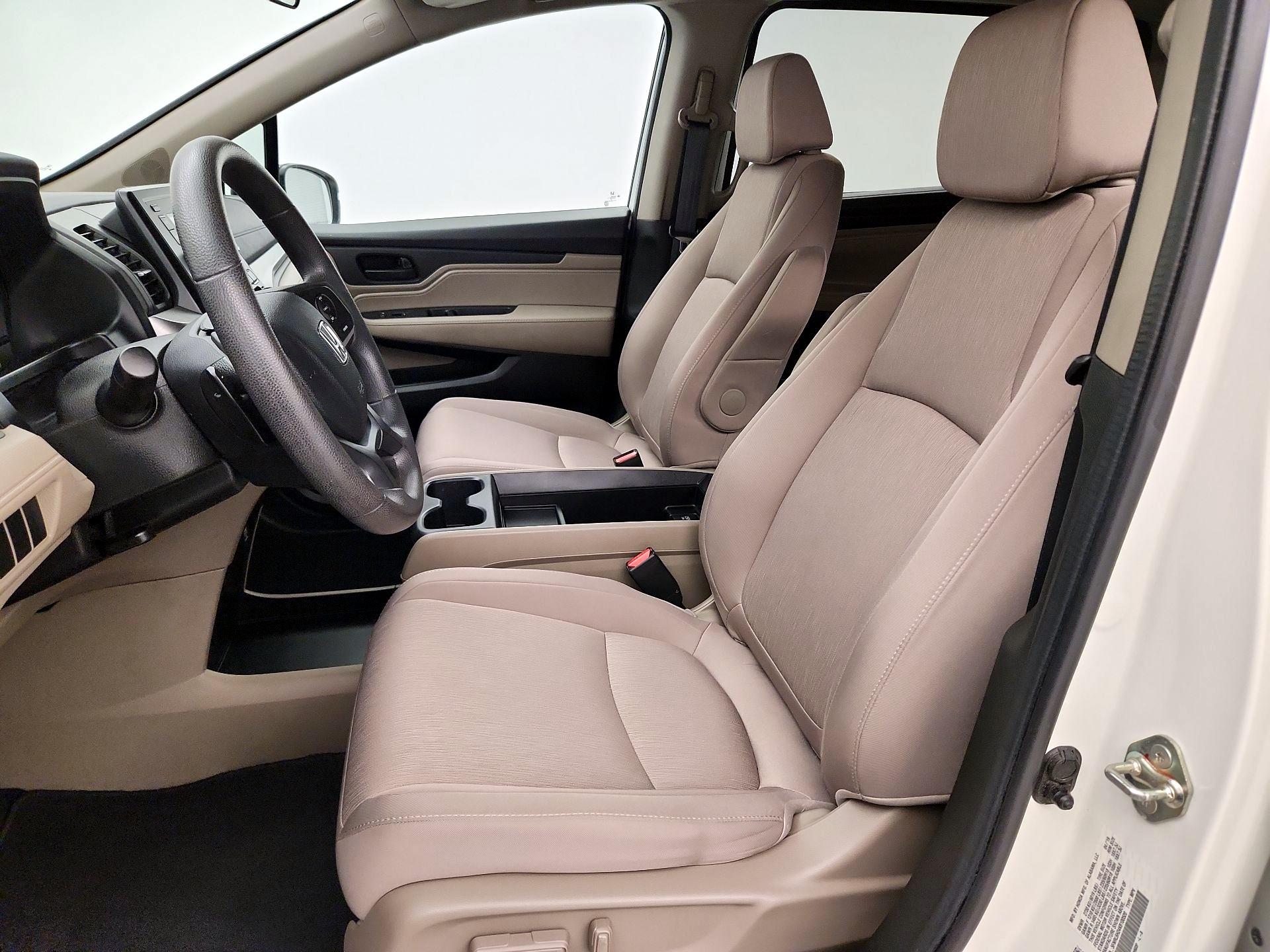 Thumbnail: 2019 Honda Odyssey - 11