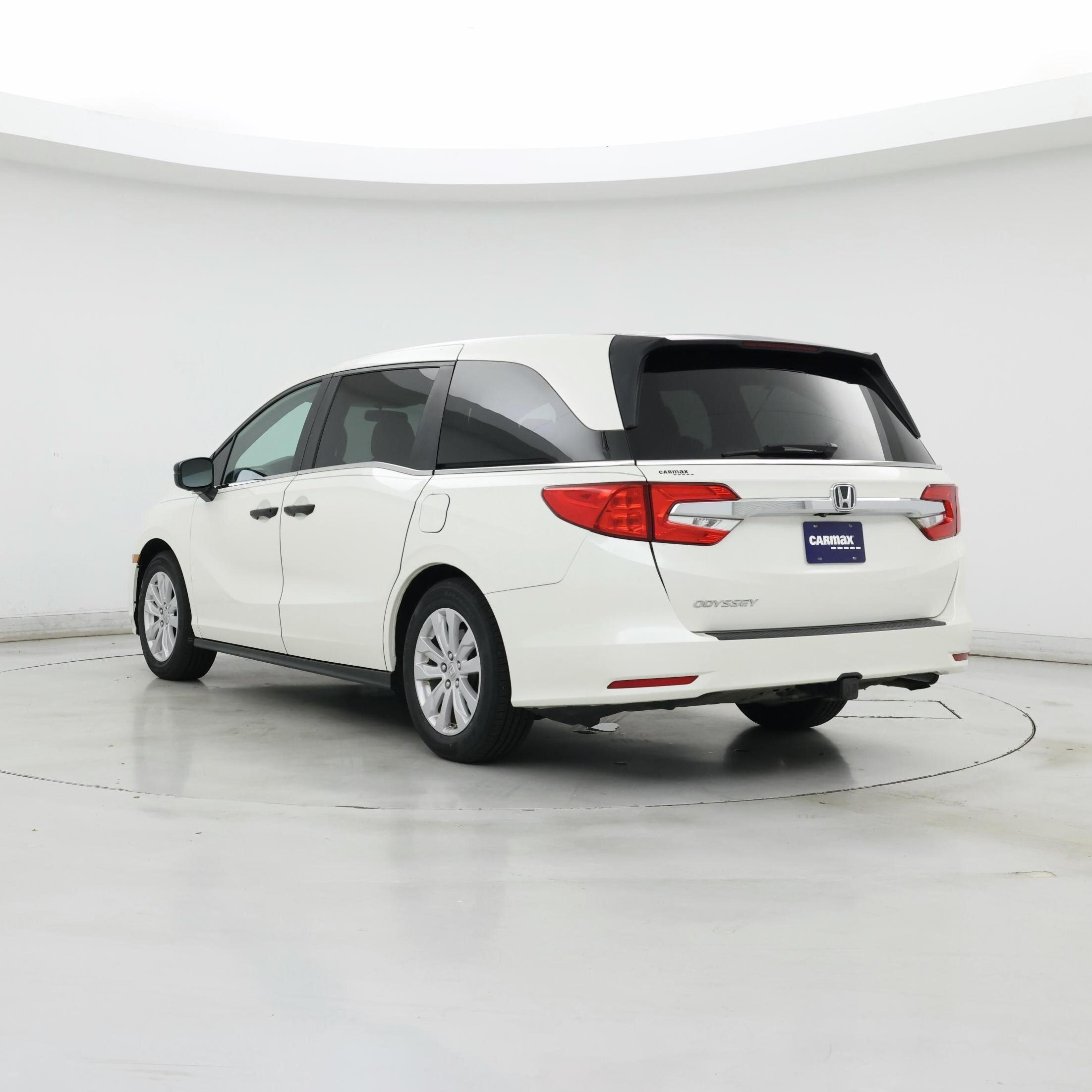 Thumbnail: 2019 Honda Odyssey - 2